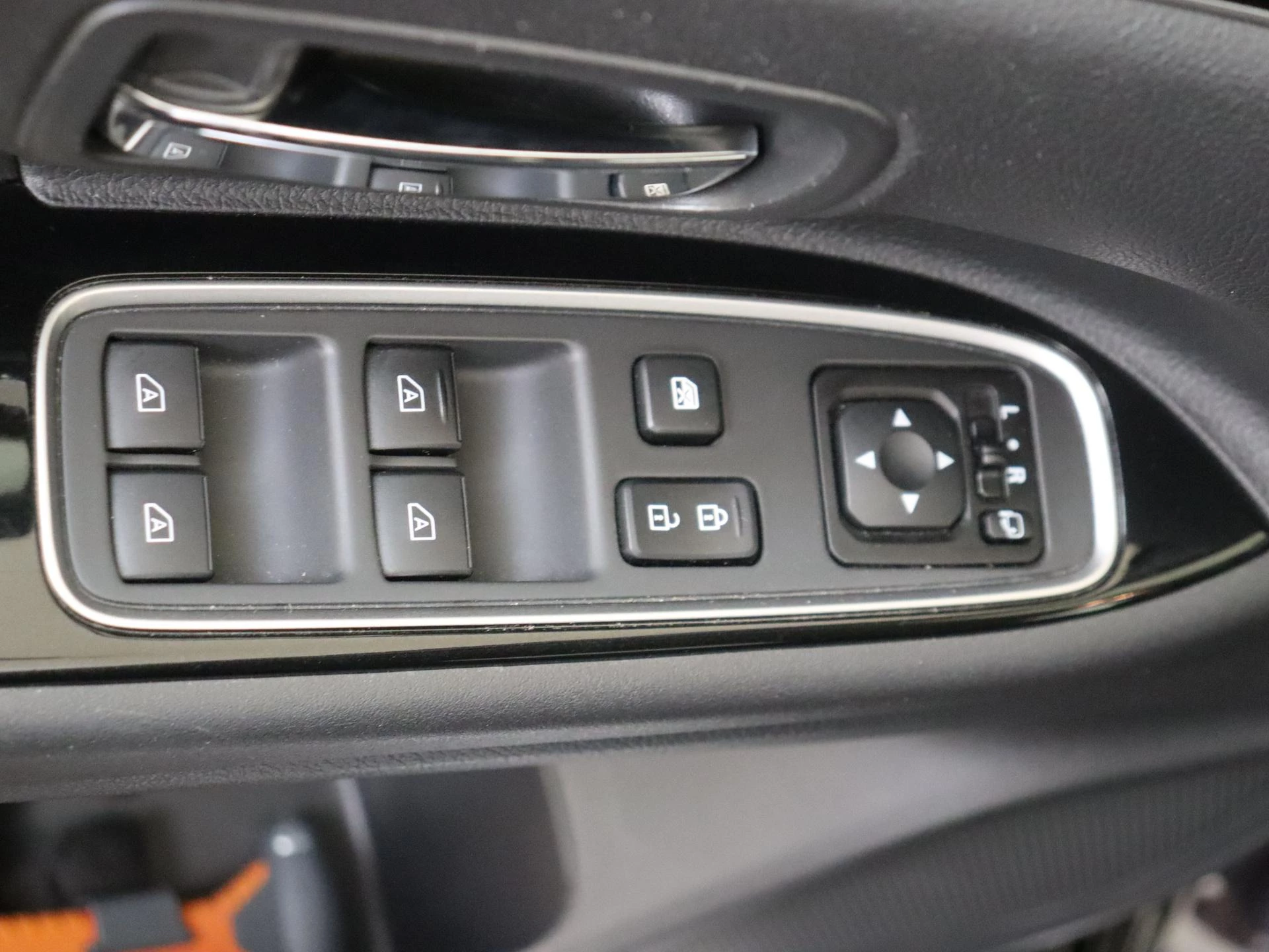 Mitsubishi Outlander 2.4 PHEV Intense