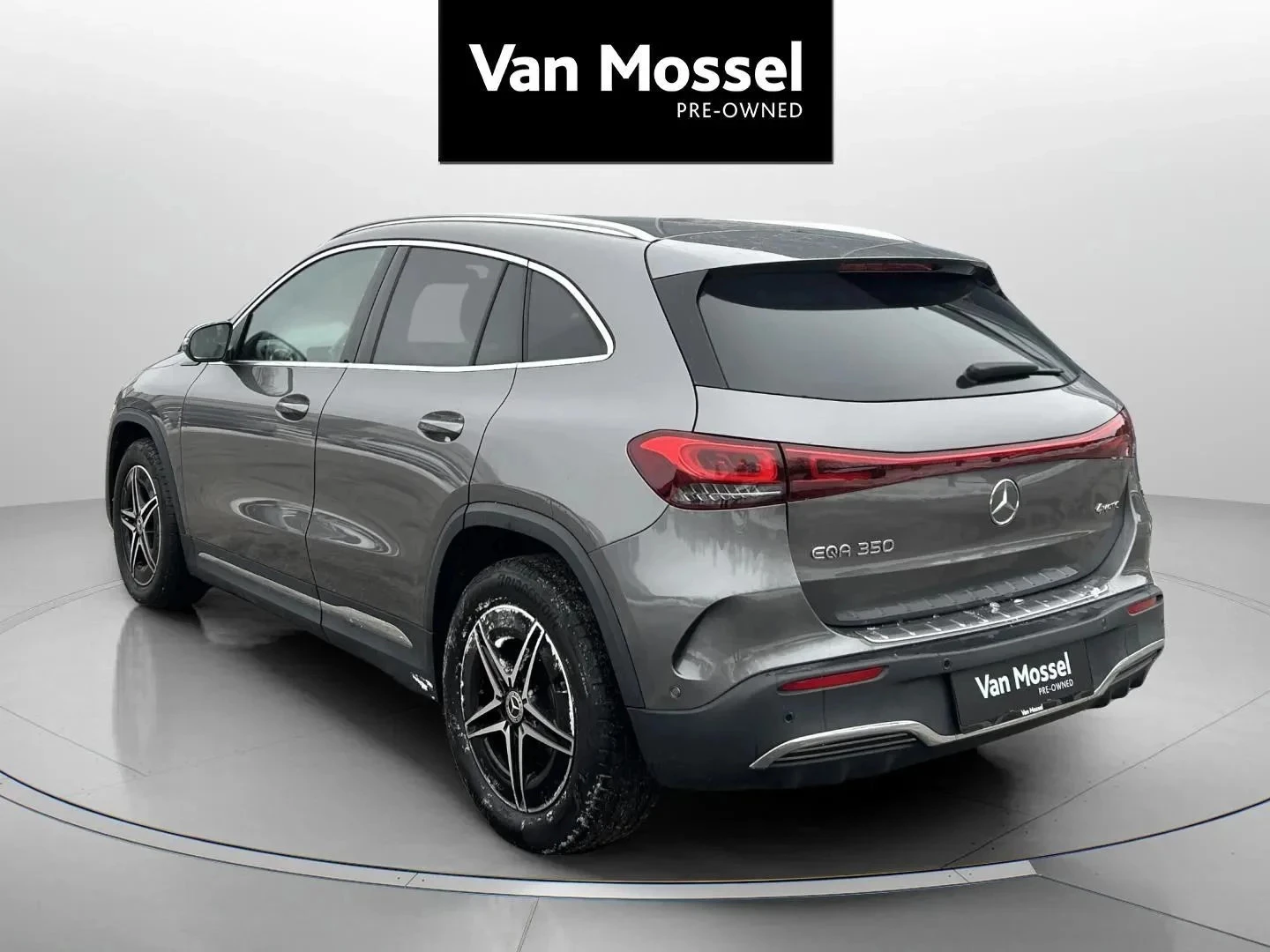 Mercedes-Benz-EQA-image-6