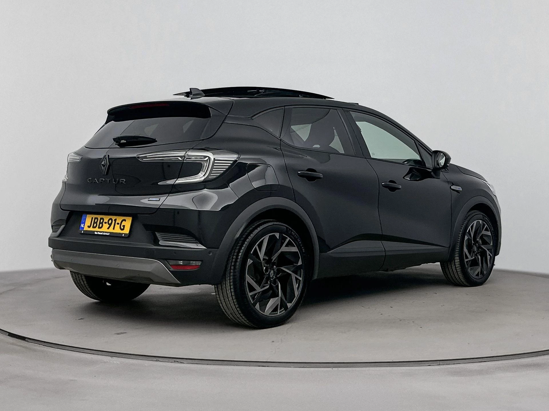Renault-Captur-image-3