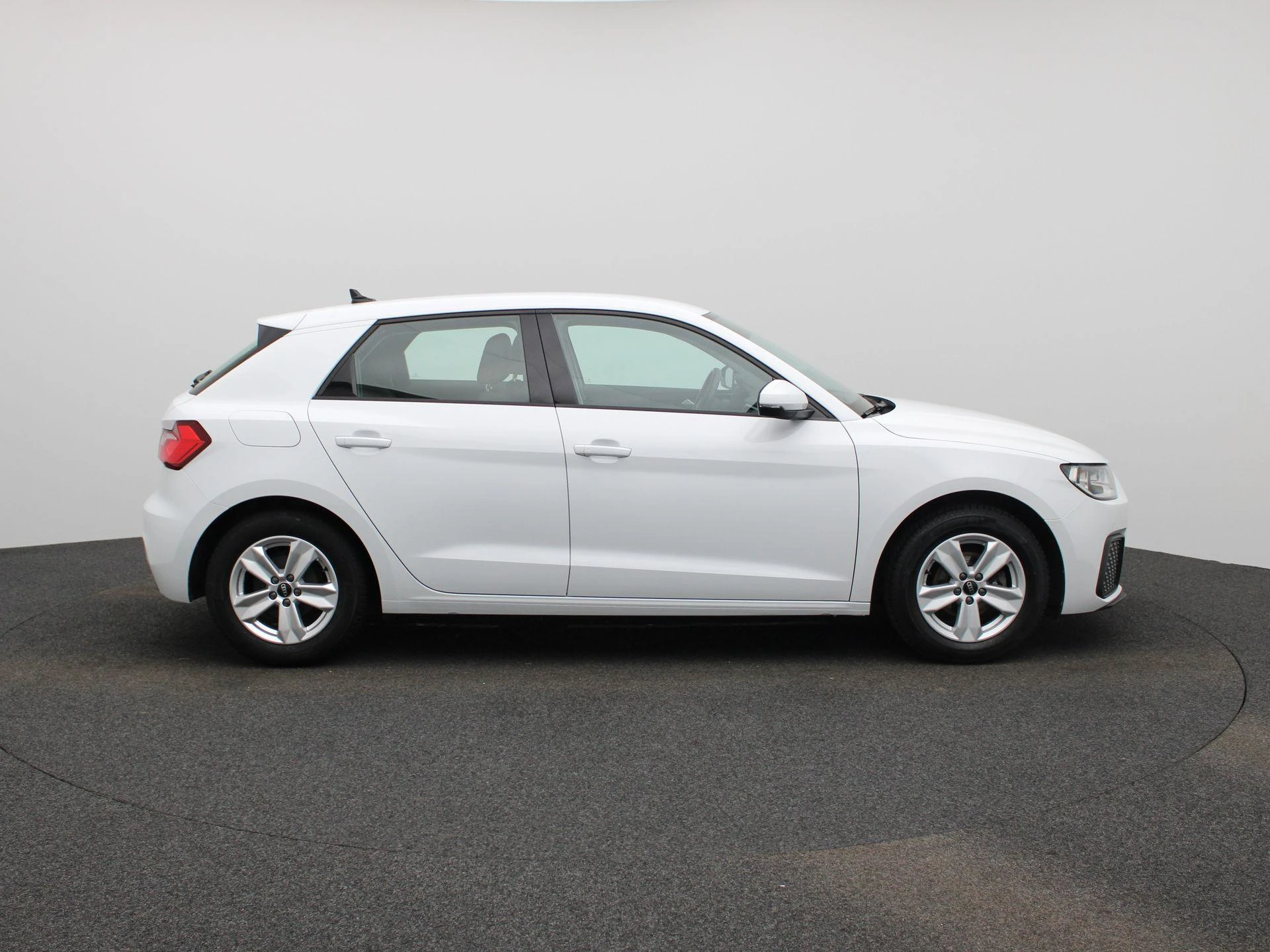 Audi-A1 Sportback-image-5