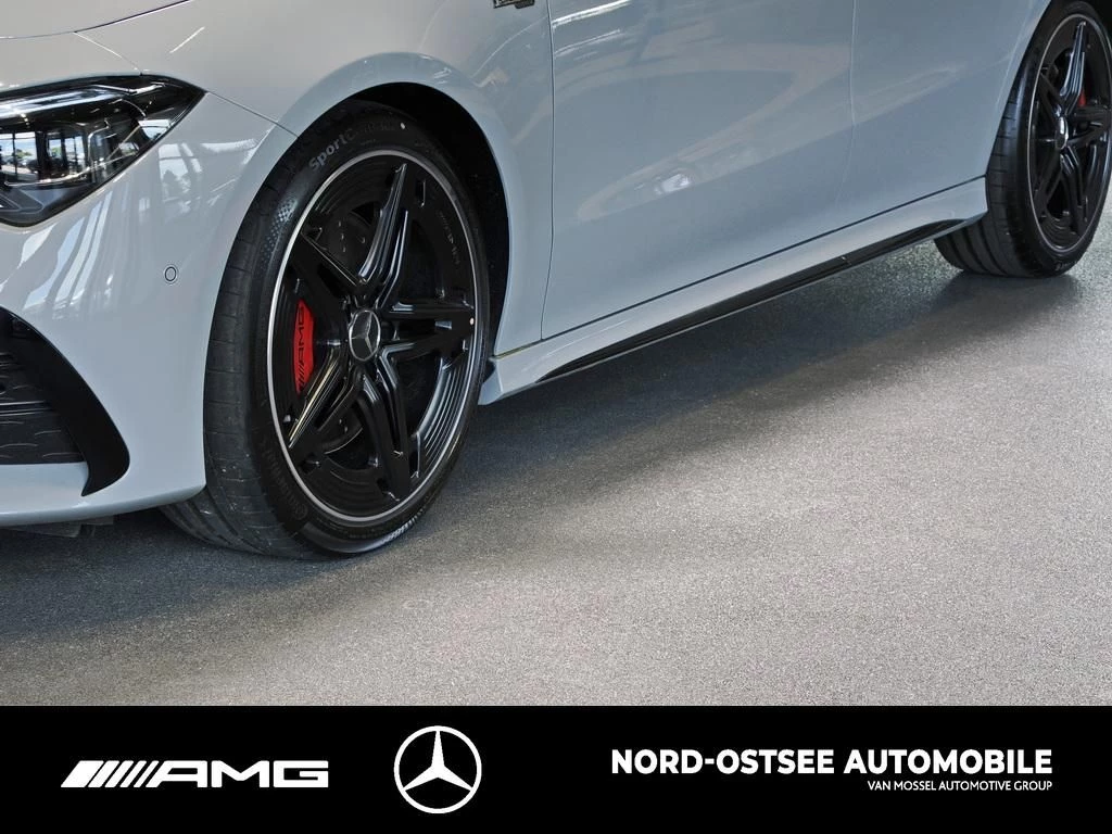 Mercedes-Benz CLA 35 AMG 4m NIGHT PANO SOUND DISTRONIC AMG Line