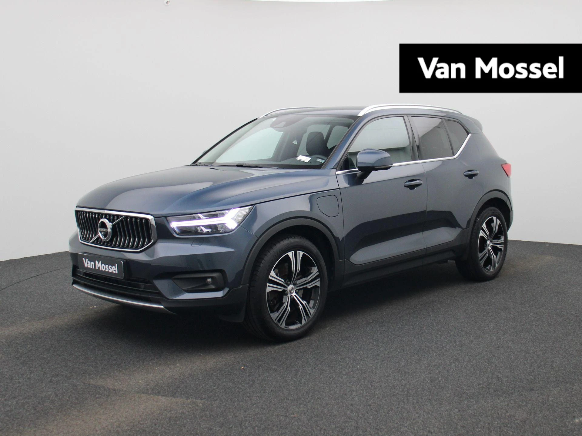 Volvo-XC40-image-0
