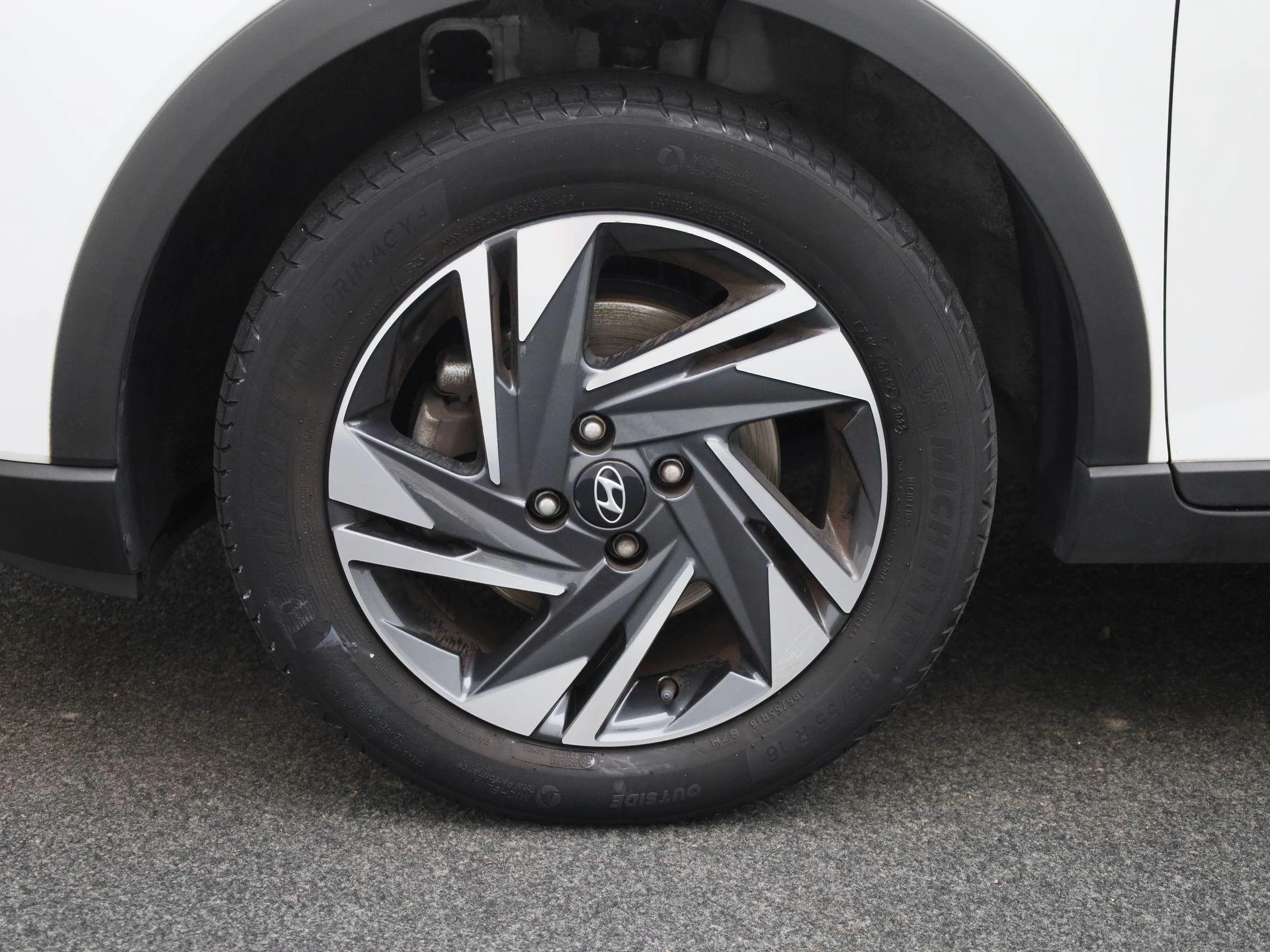 Hyundai-Bayon-image-12