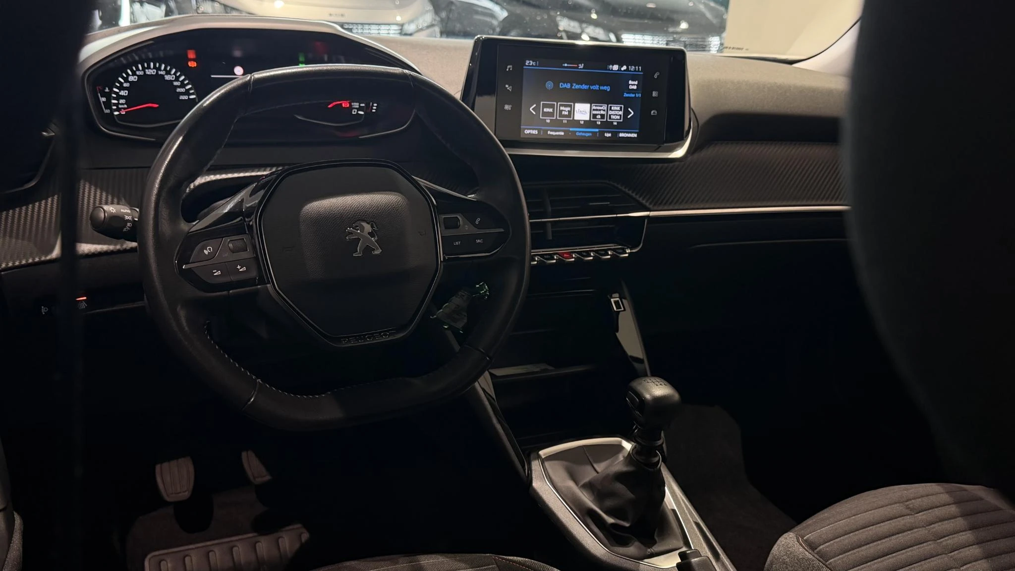 Peugeot-2008-image-4