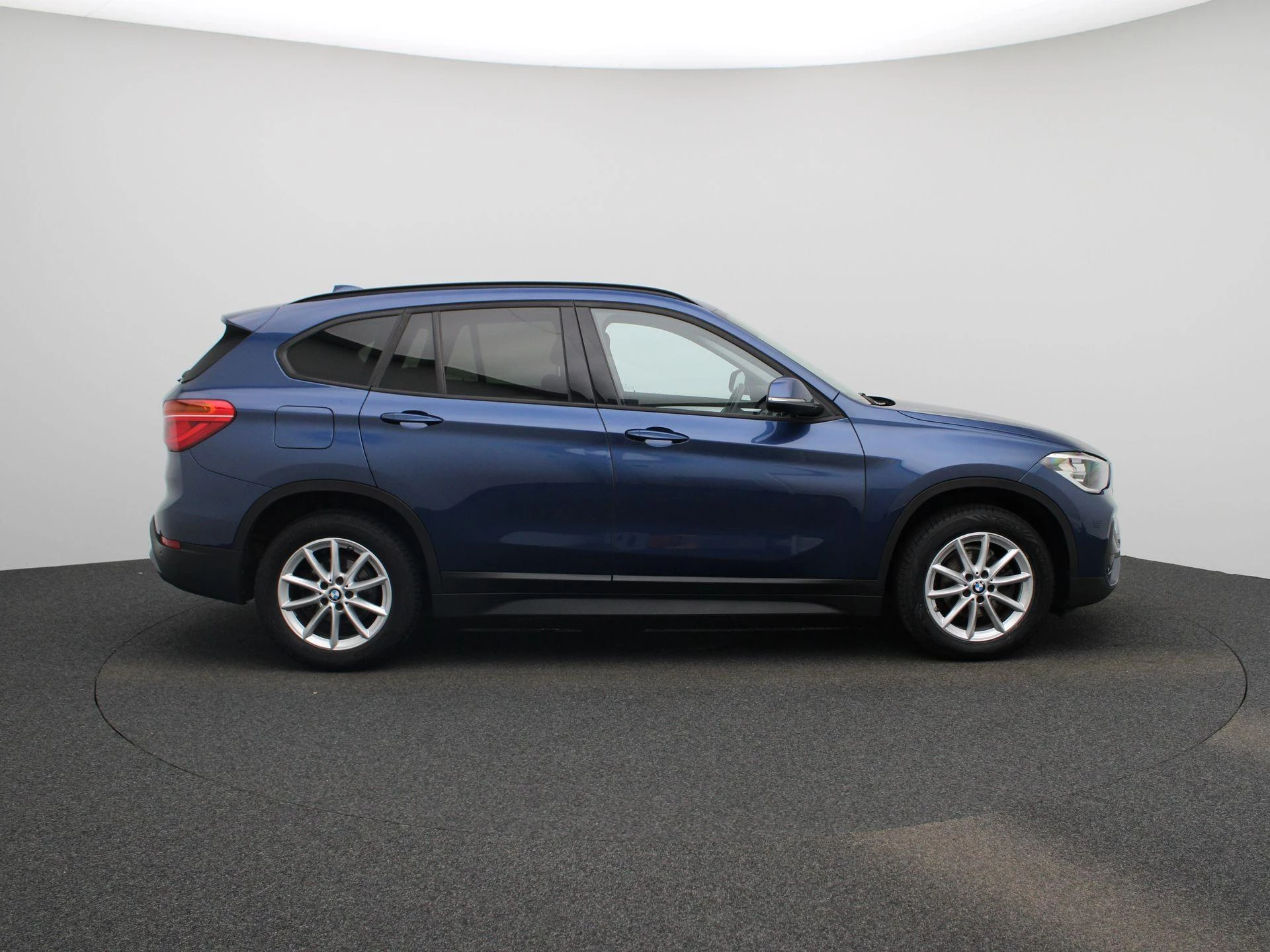 BMW X1 sDrive16d (85 kW)