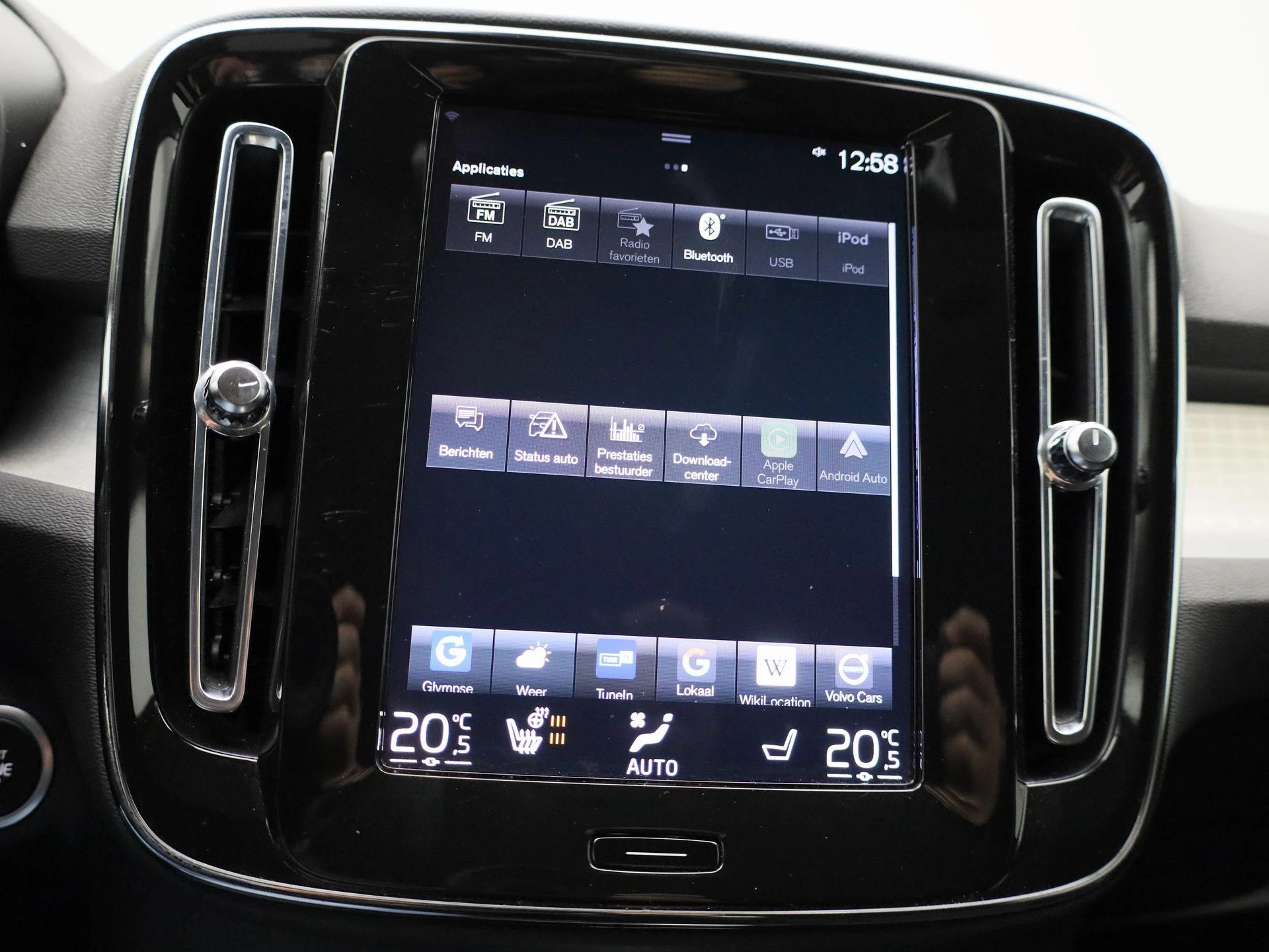 Volvo-XC40-image-22