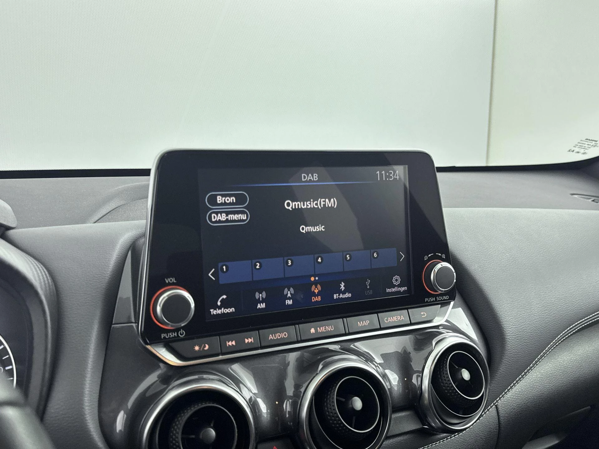 Nissan Juke 1.0 DIG-T N-Connecta 117PK