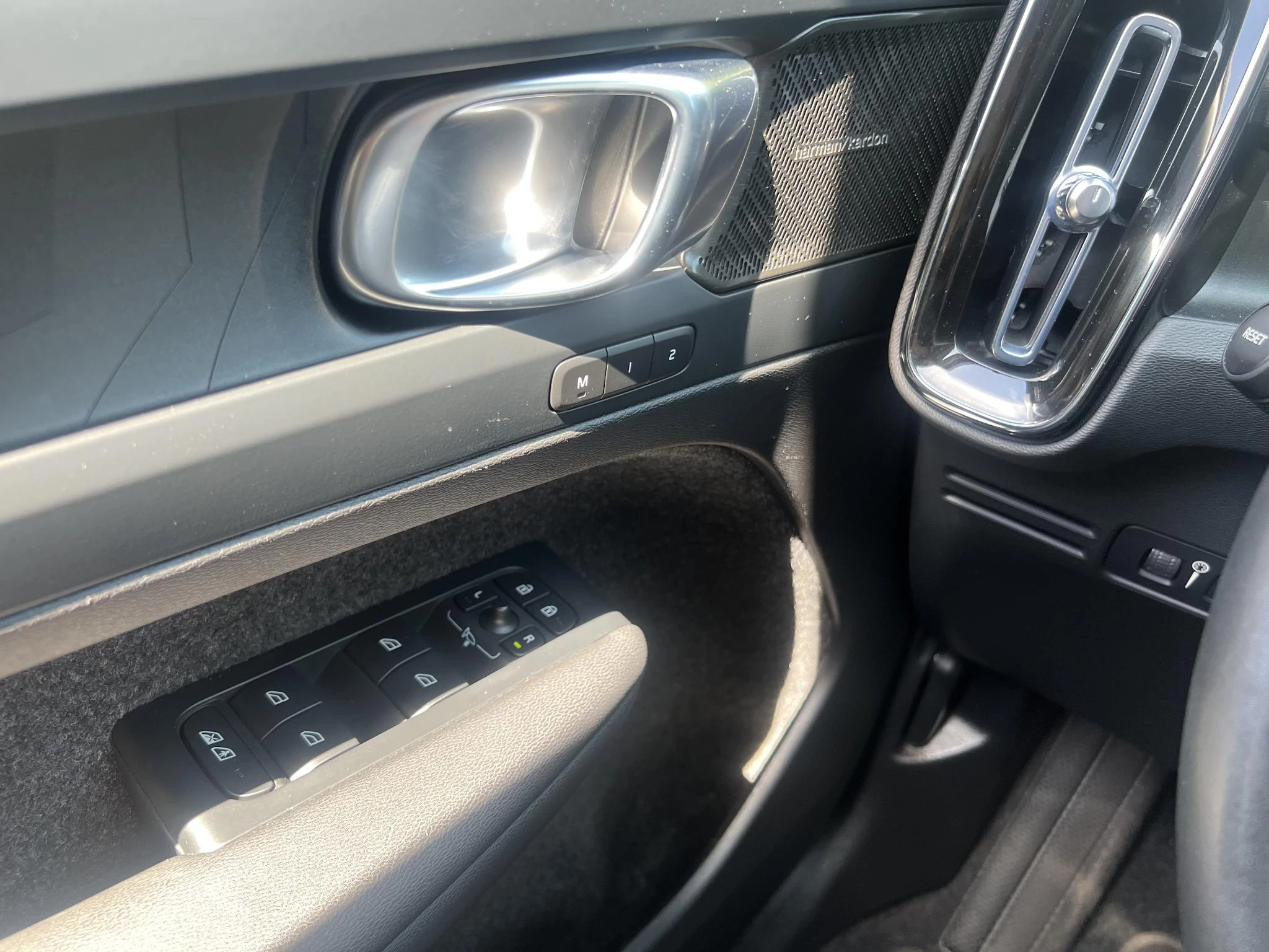 Volvo-XC40-image-15