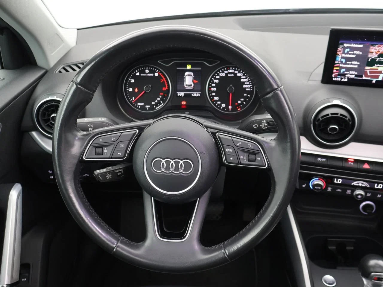 Audi Q2 Audi Q2 1.4TFSI 150PK *AUTOMAAT*LEDER*PANODAK*PDC*NAVI*ACC*ZETELVERWARMING*...*