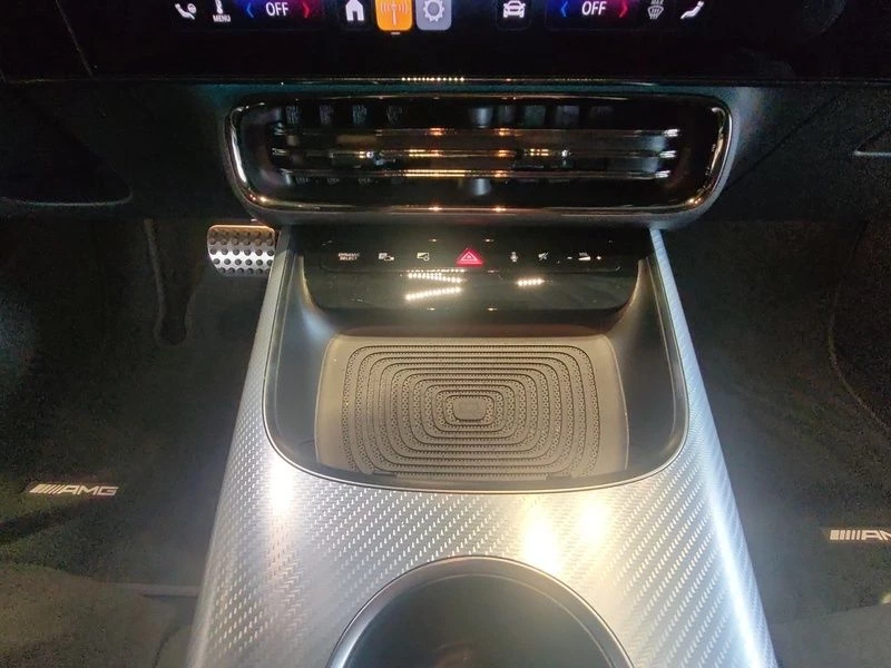 Mercedes-Benz CLA 200 AMG NIGHT PANO WINTER-PAK MULTIBEAM 19-Z AMG Line