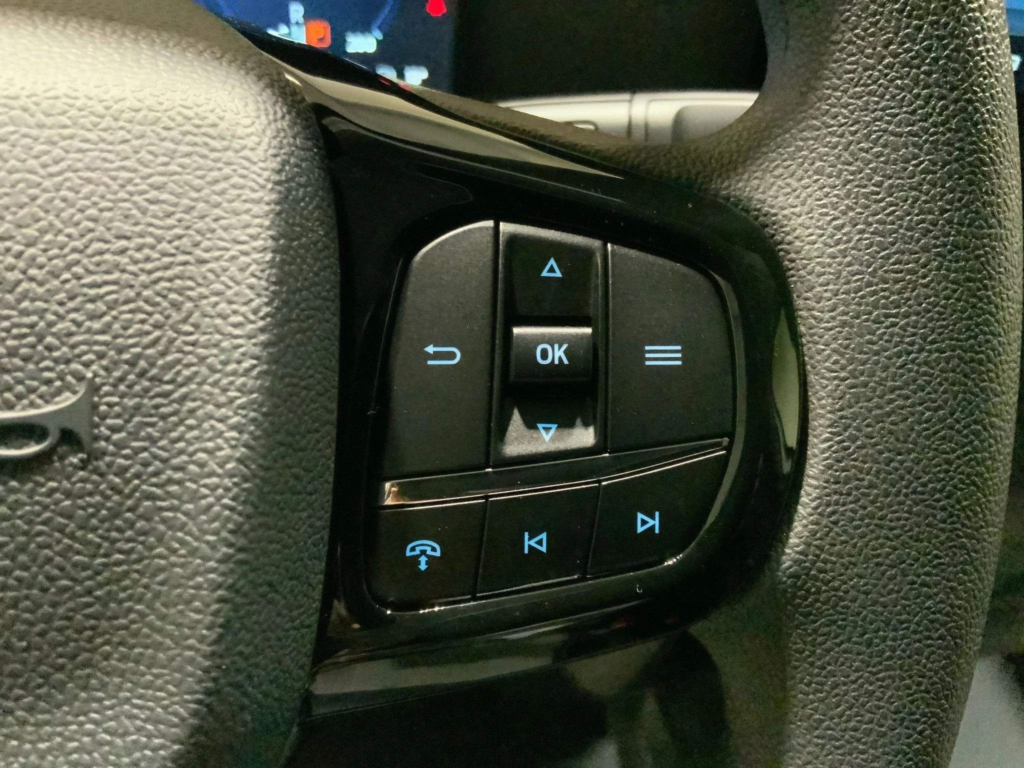 Ford-Transit Custom-image-16