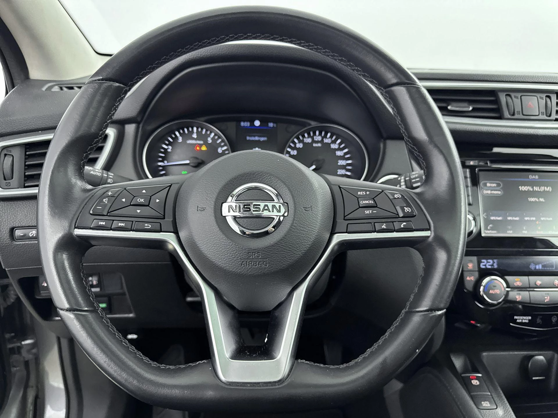 Nissan-QASHQAI-image-15