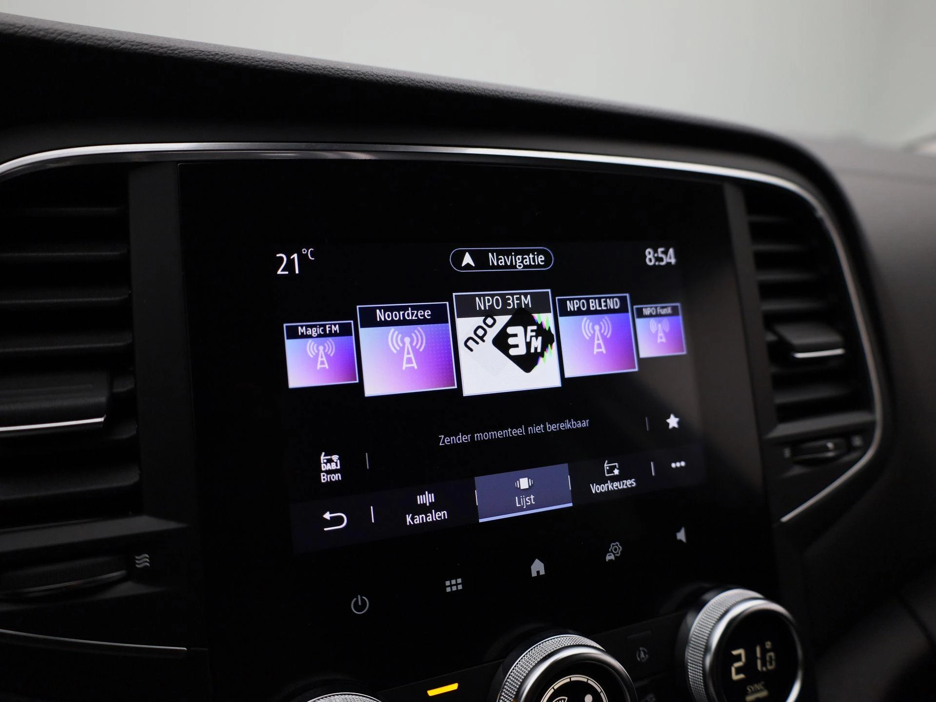 Renault-Mégane Estate-image-30