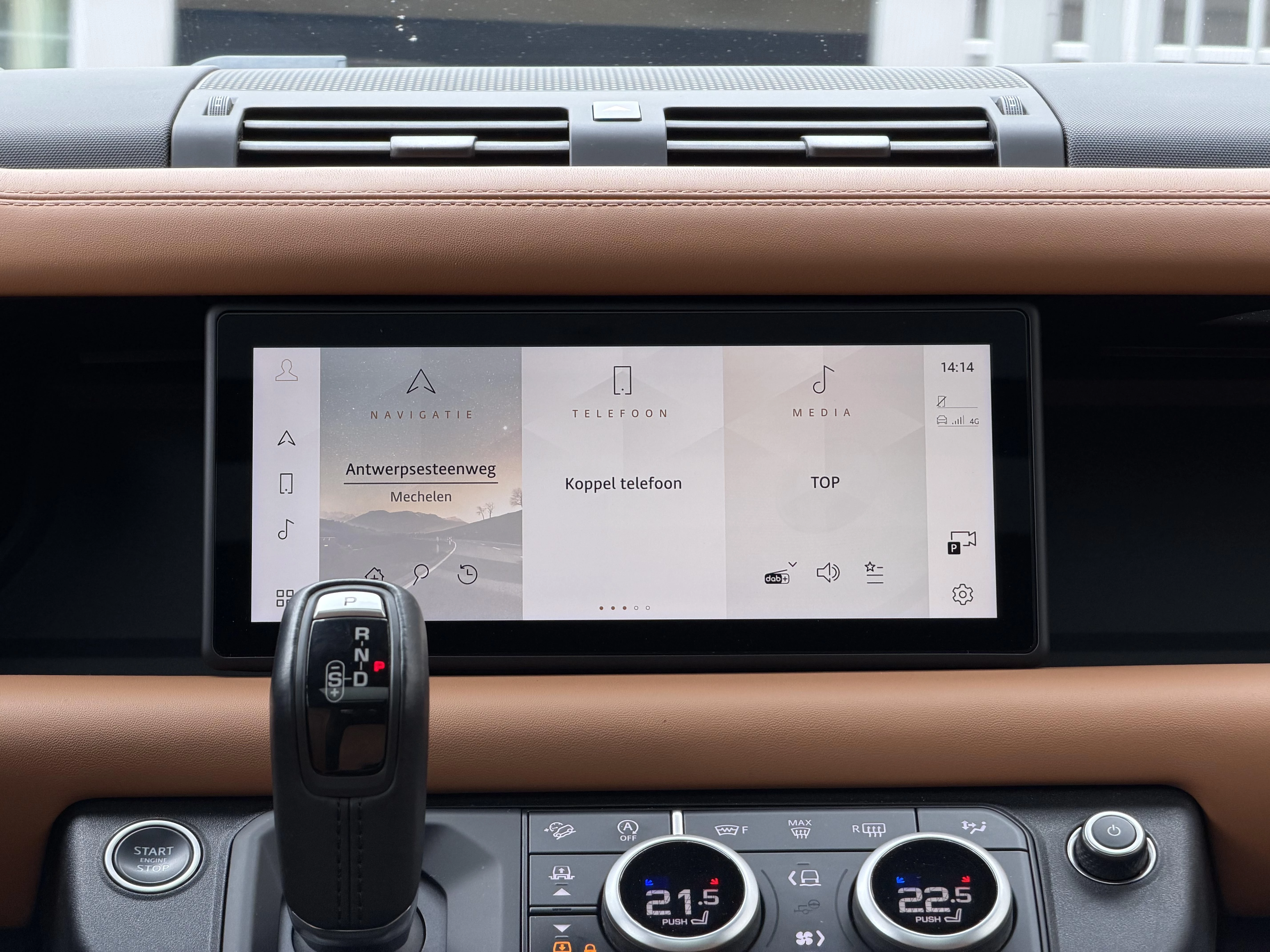 Land Rover Defender P400 XS Edition