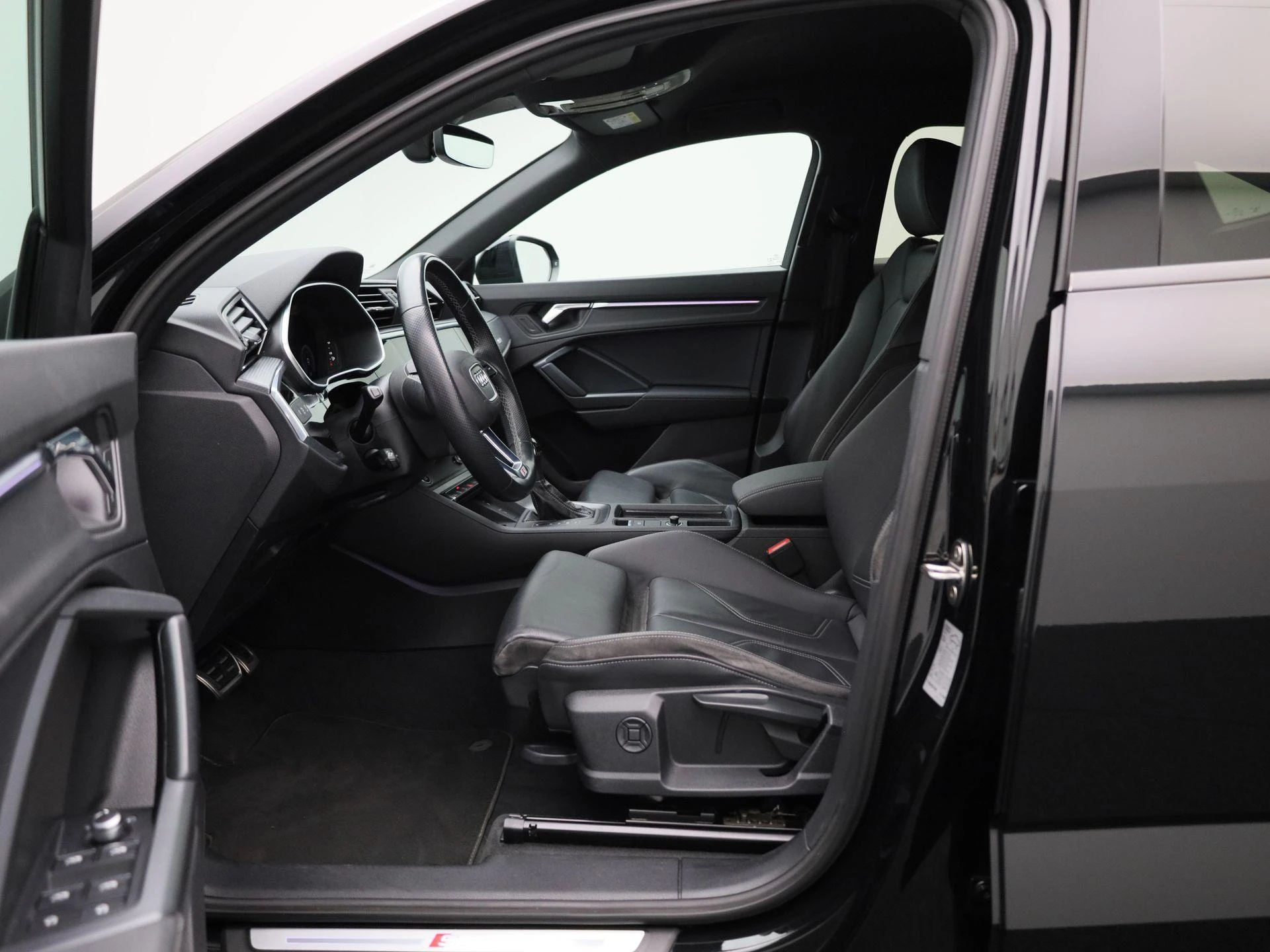 Audi-Q3-image-8