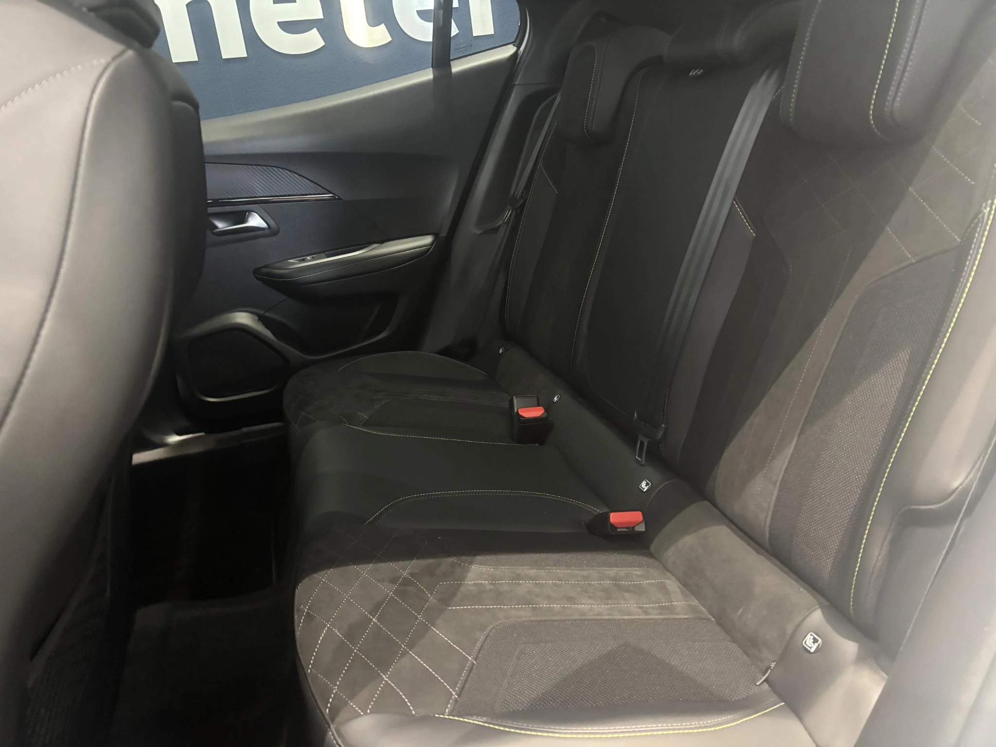 Peugeot-2008-image-17