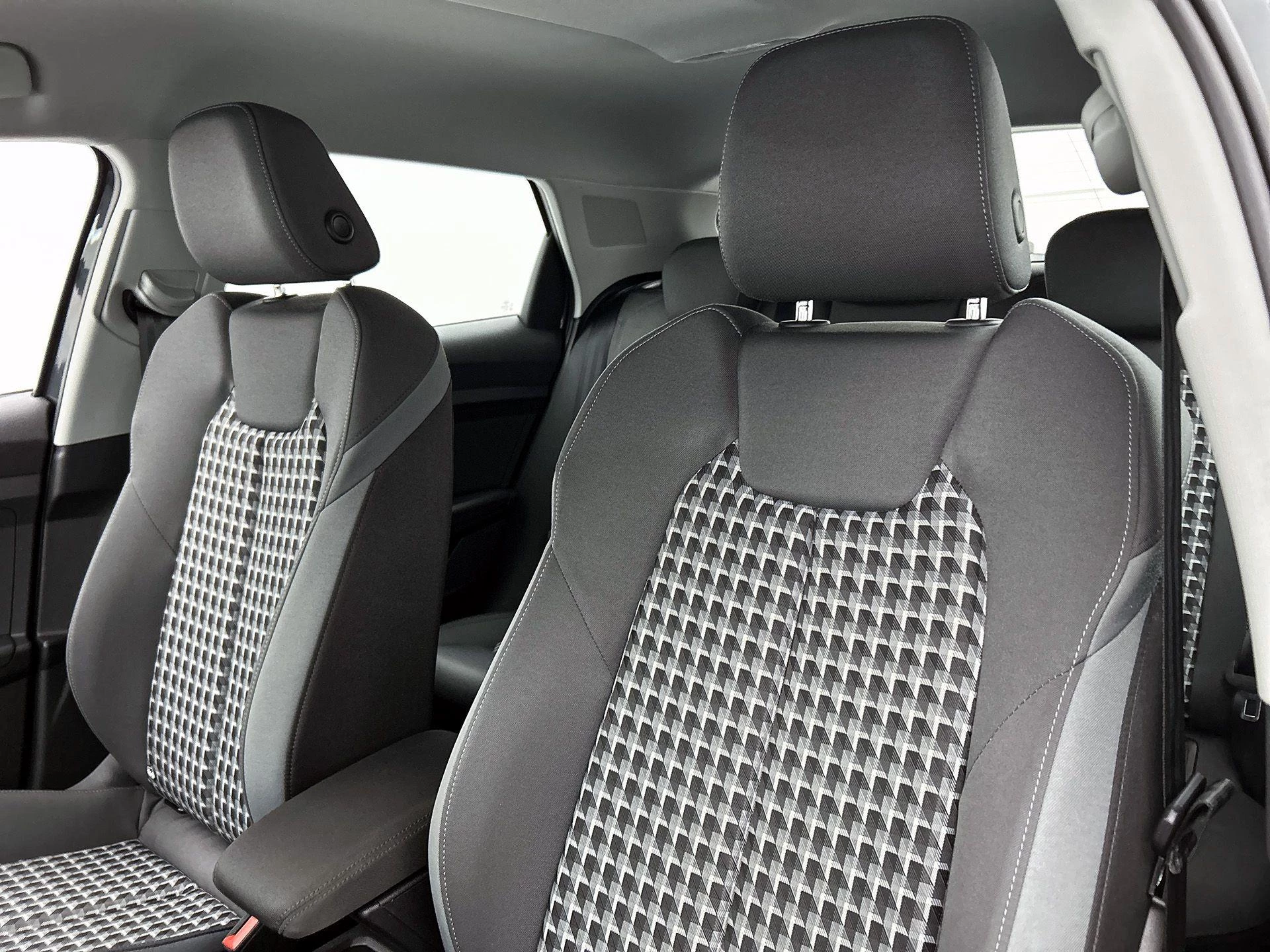 Audi-A1 Sportback-image-10