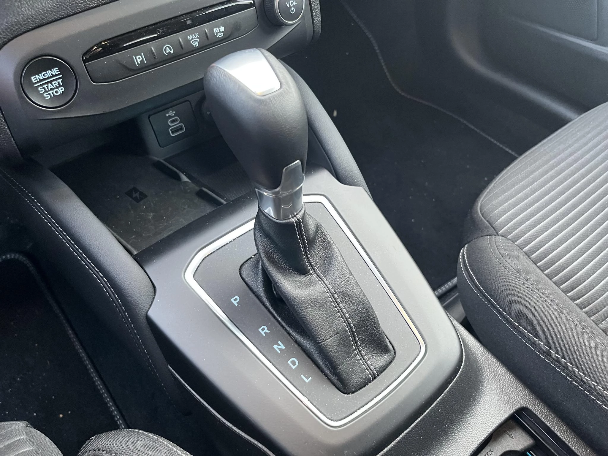 Ford Focus 1.0 EcoBoost Hybrid Titanium X