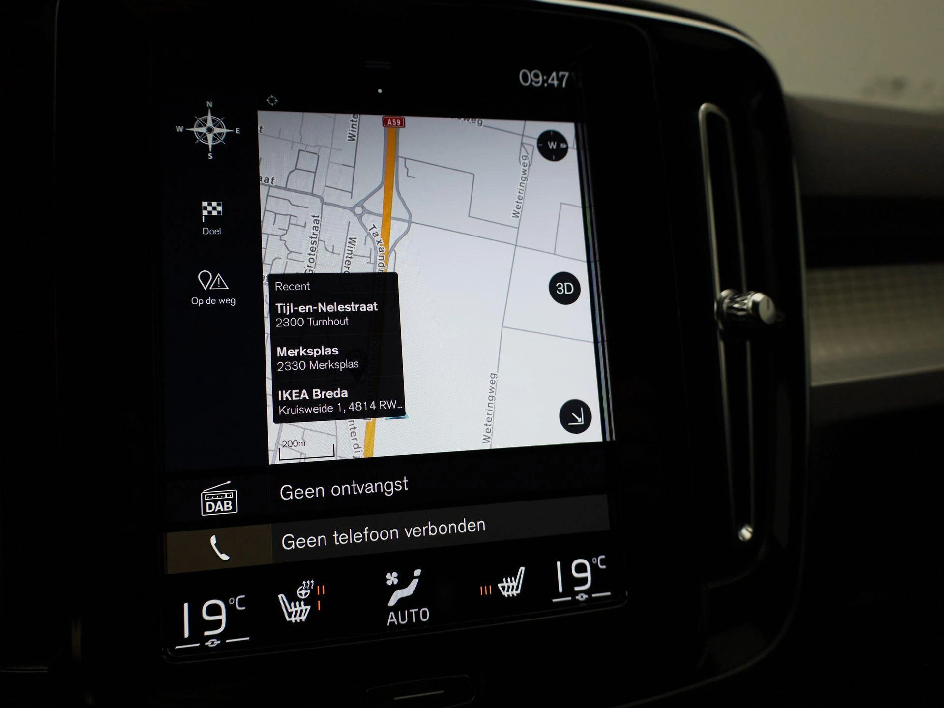 Volvo-XC40-image-16
