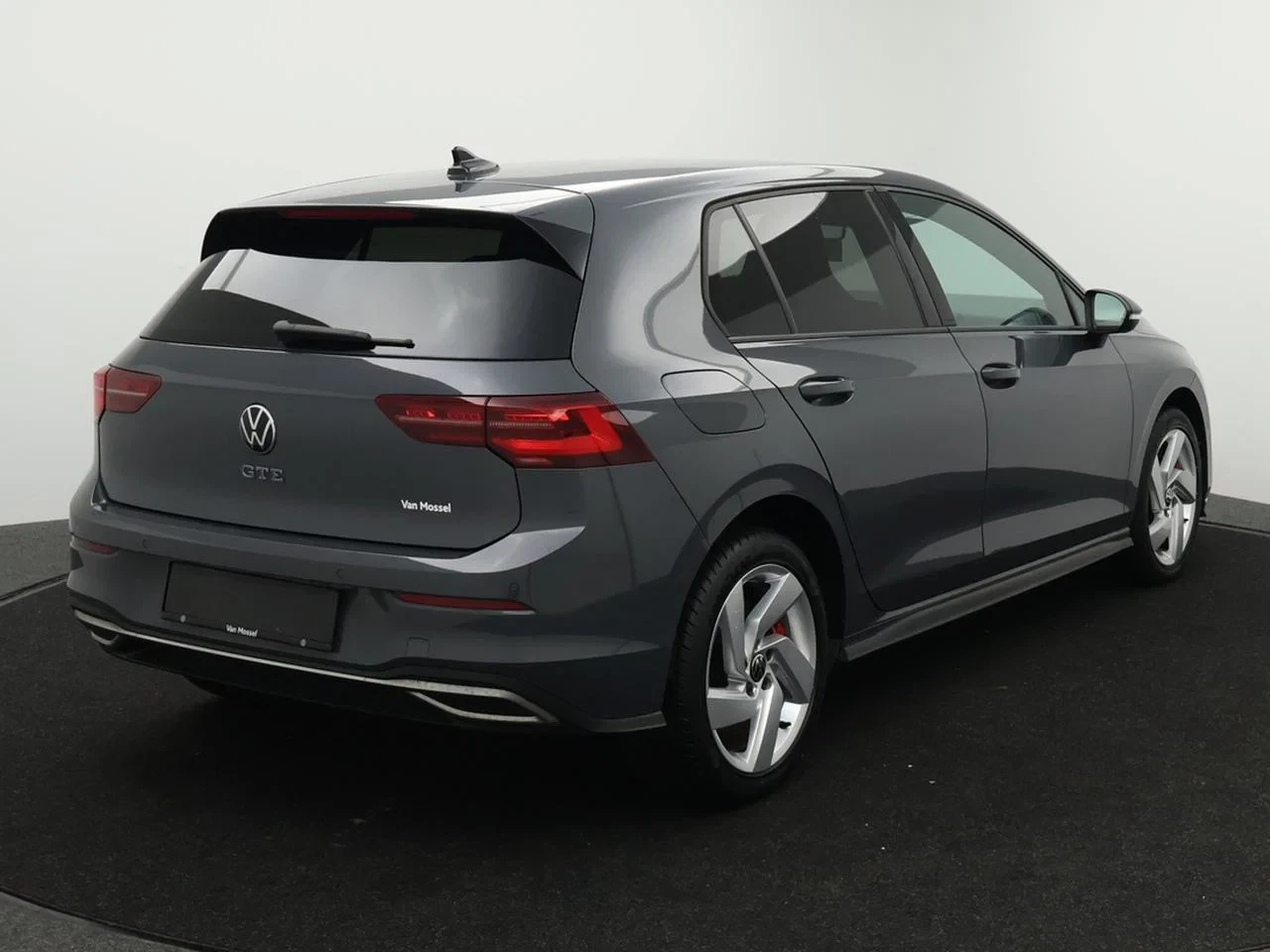 Volkswagen-Golf-image-19