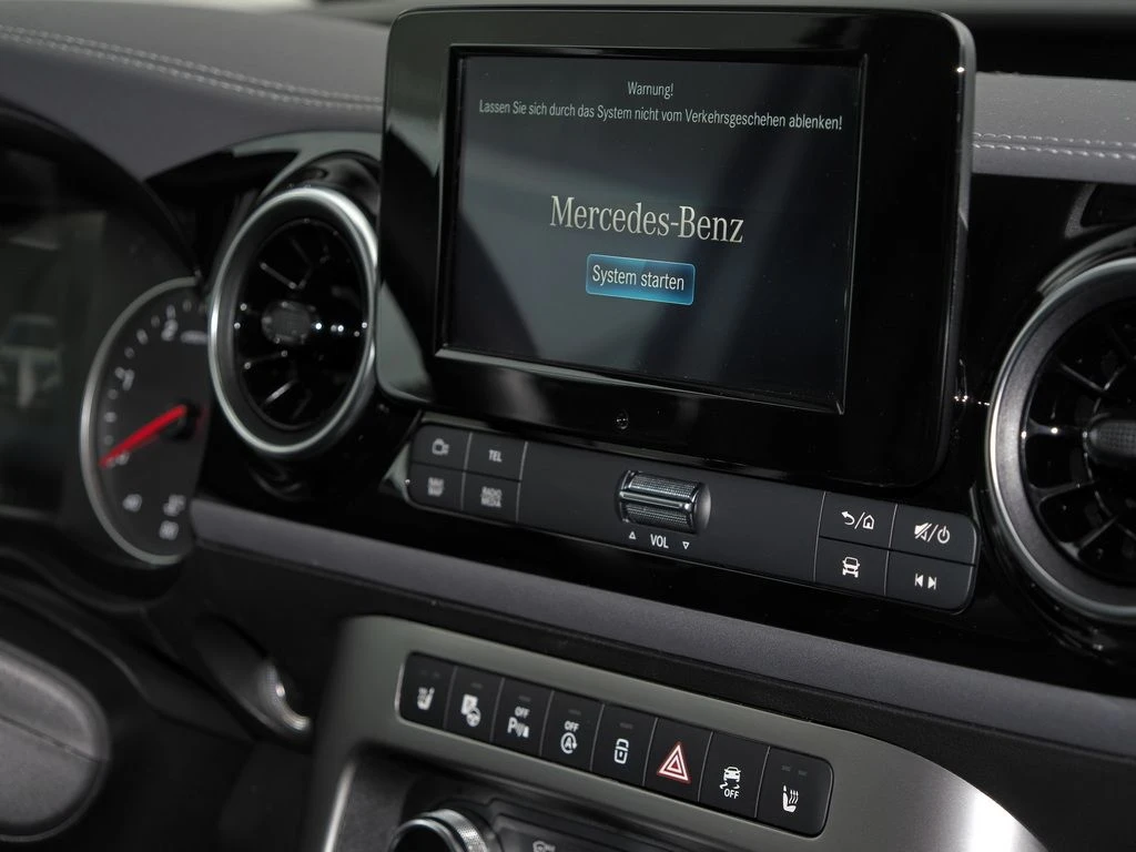 Mercedes-Benz-T-Klasse 180 d-image-9