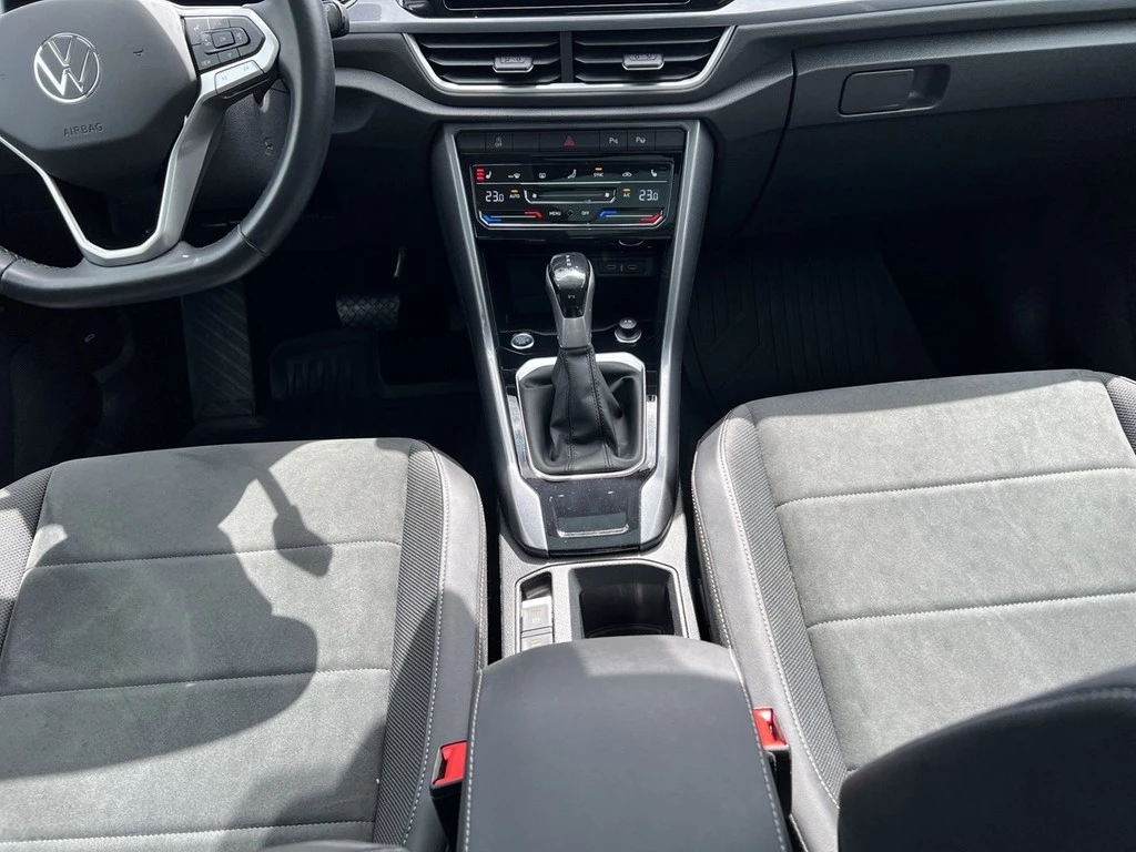 Volkswagen T-Roc 1.5 TSI DSG Style *Kamera*Pano*ACC*
