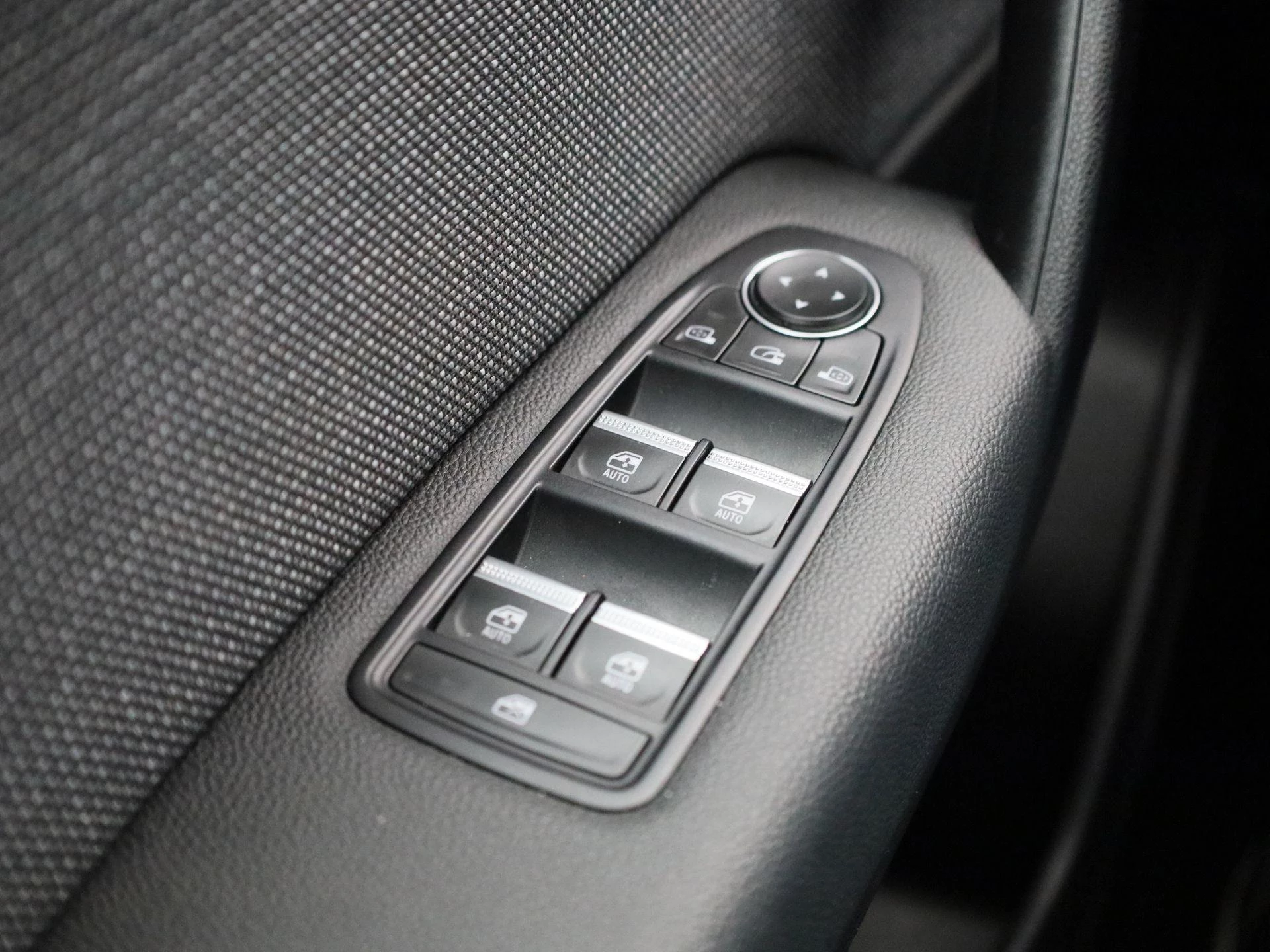 Renault-Captur-image-29