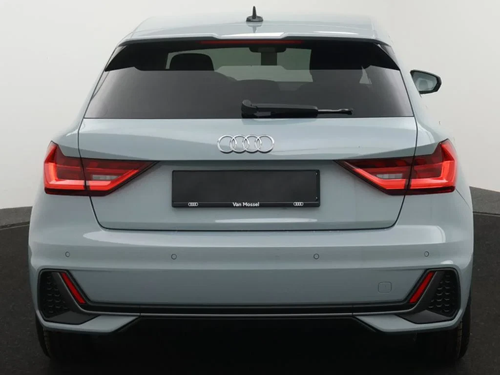 Audi-A1 Sportback-image-3