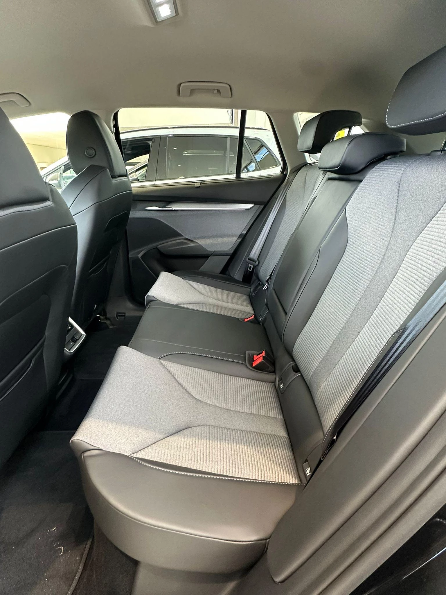 Škoda Enyaq iV 85 Business Edition 286 PK