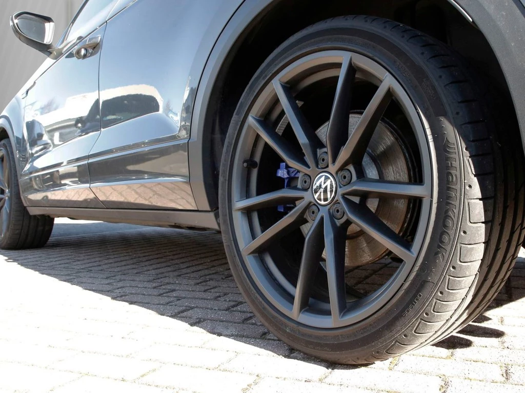 Volkswagen T-Roc R 2.0 TSI 4M Black Style 19"Pano Leder AHK Navi+VC ACC LED RFK+PDC SHZ