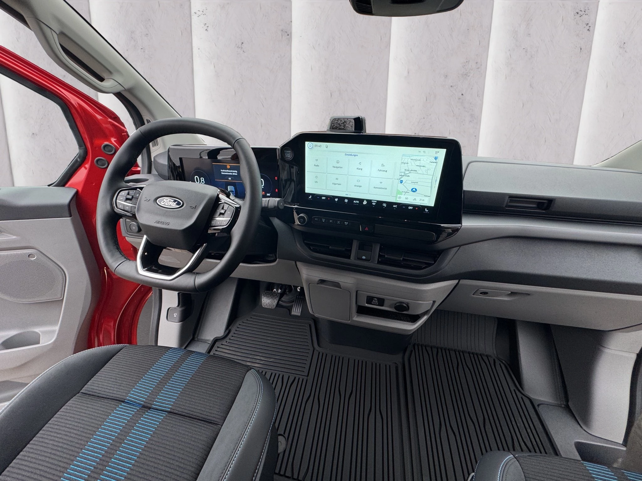 Ford Transit Custom Kastenwagen Sport 320 L1 2.0 l EcoBlue. 8-Gang-Automatik. AWD