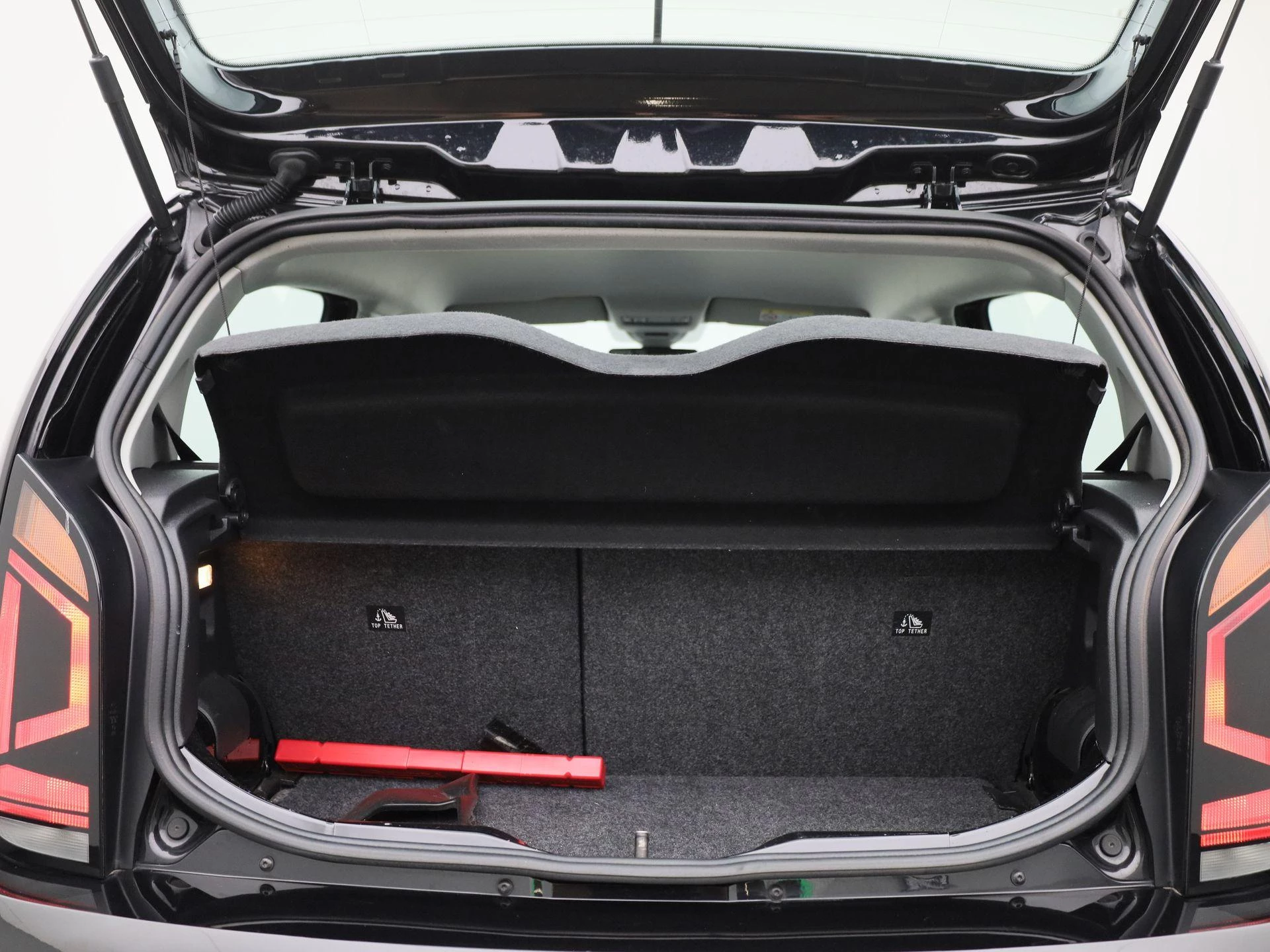 Volkswagen-up!-image-13