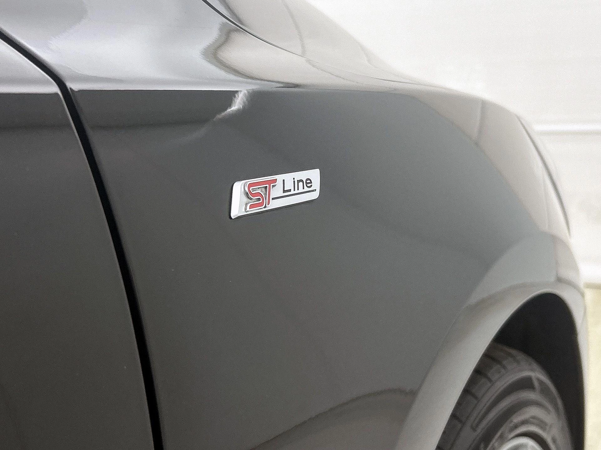 Ford Focus Wagon 1.0 EcoBoost ST Line Business