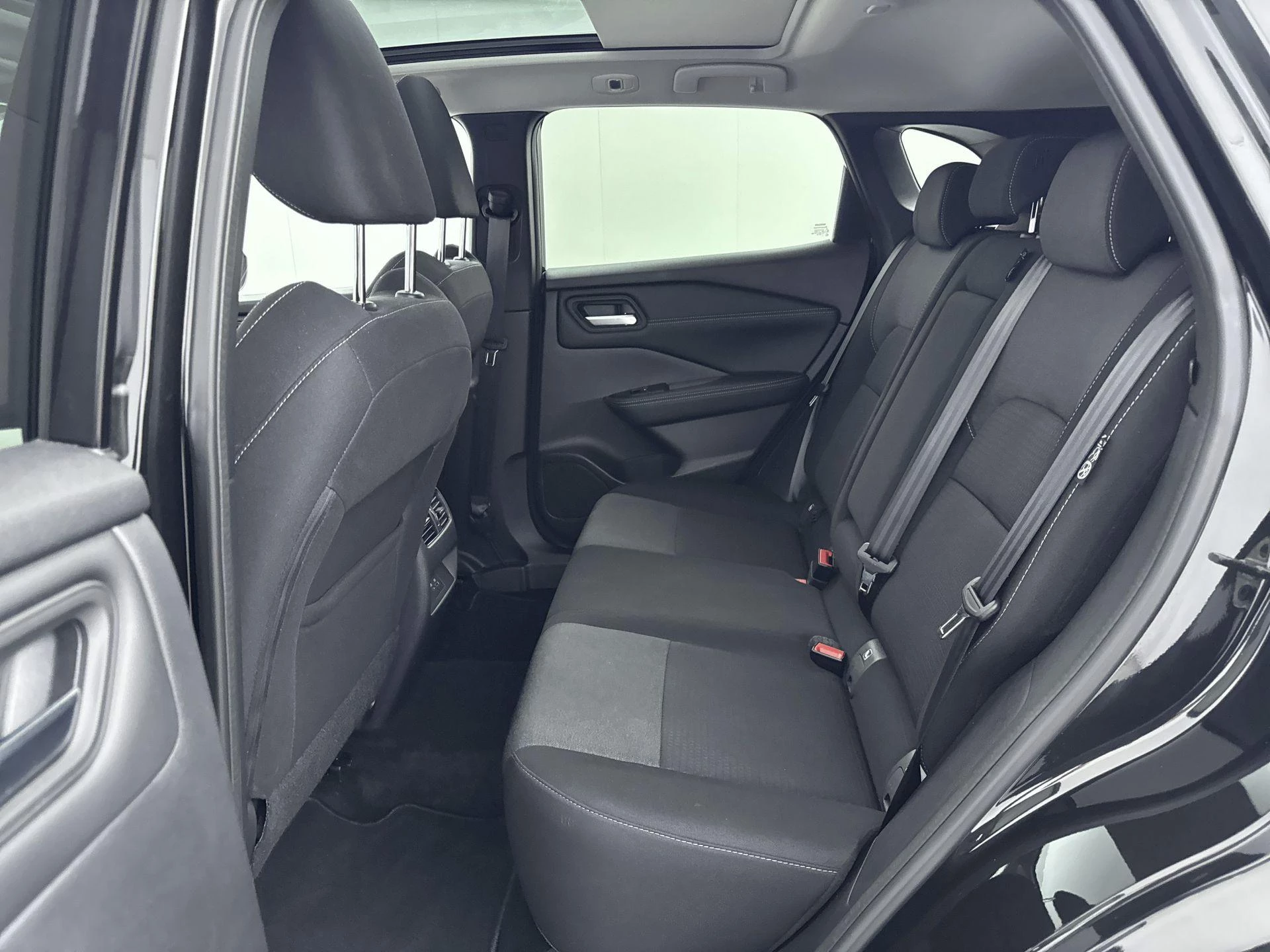 Nissan-QASHQAI-image-25