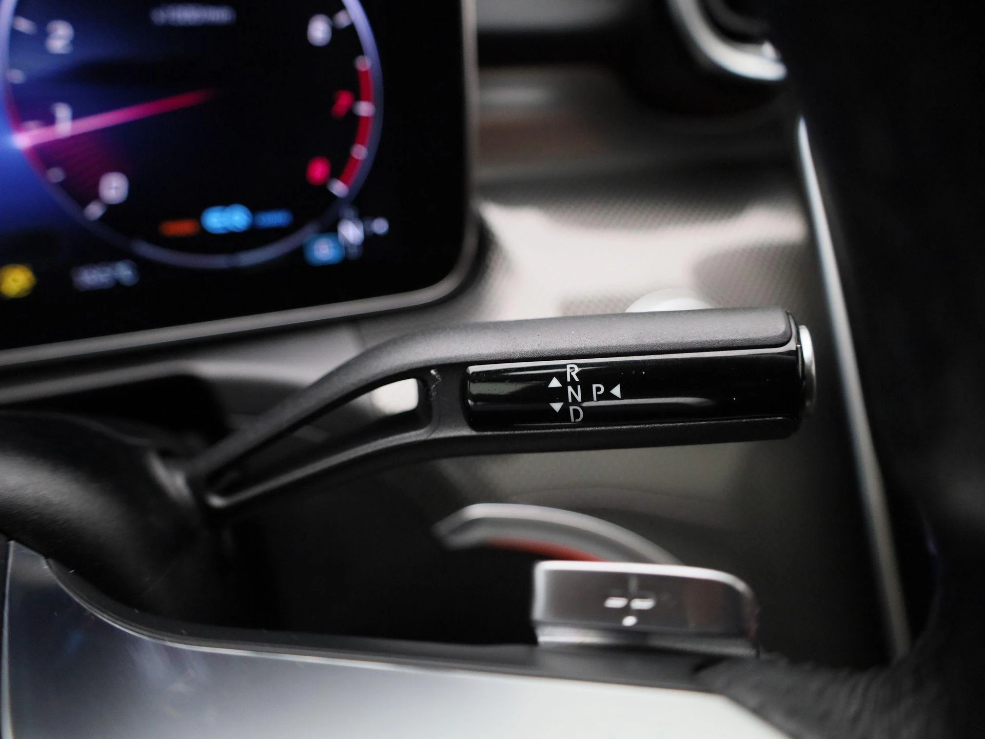 Mercedes-Benz-C-Klasse-image-23