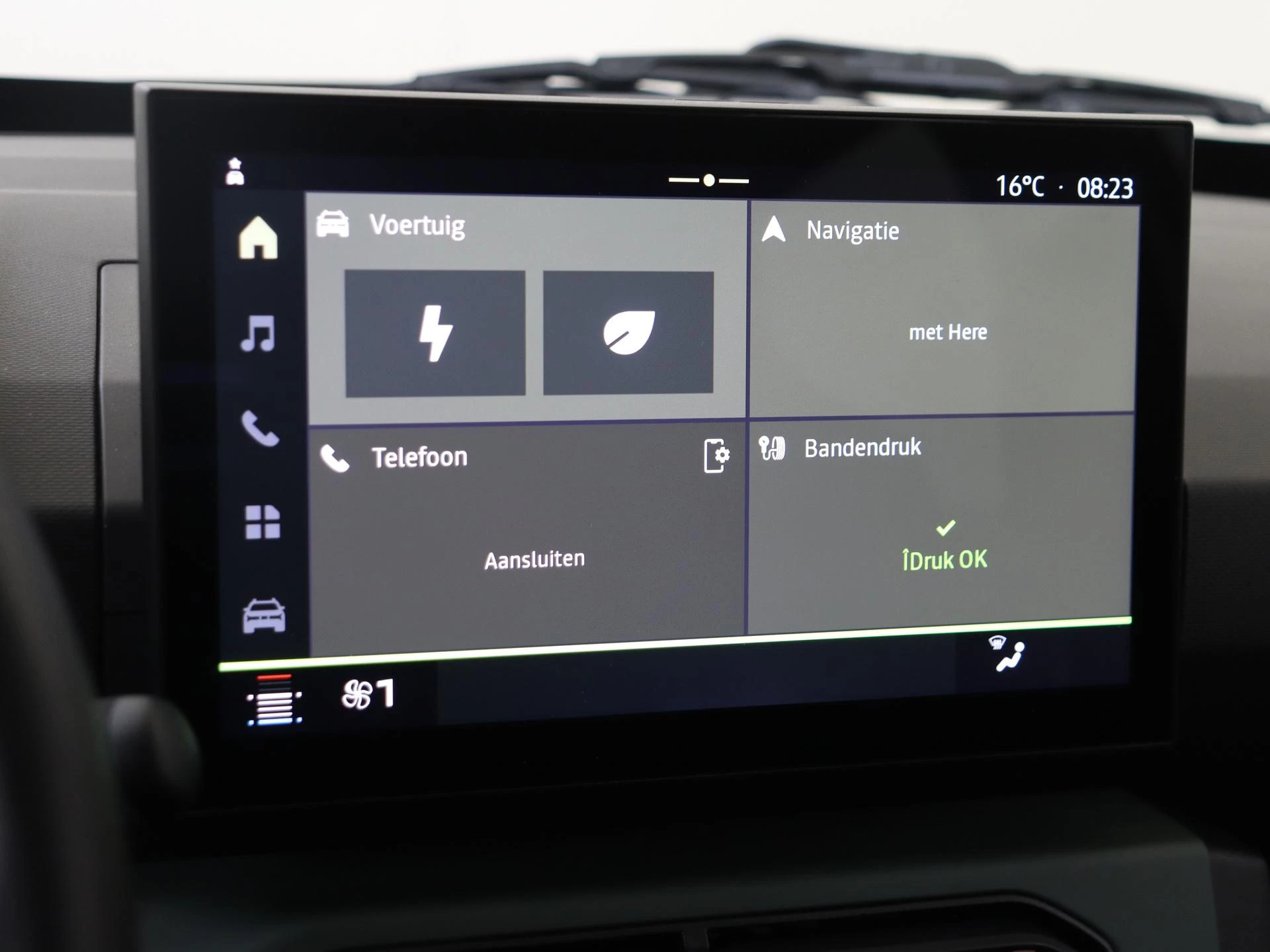 Dacia-Spring-image-18