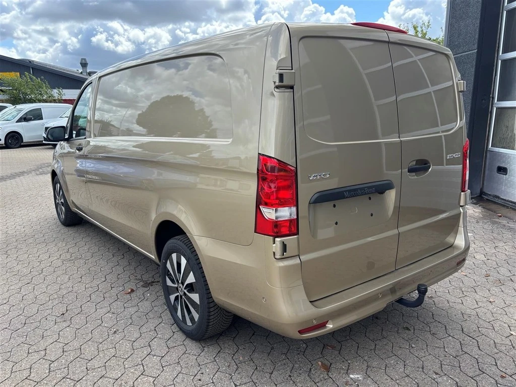 Mercedes-Benz-Vito-image-3