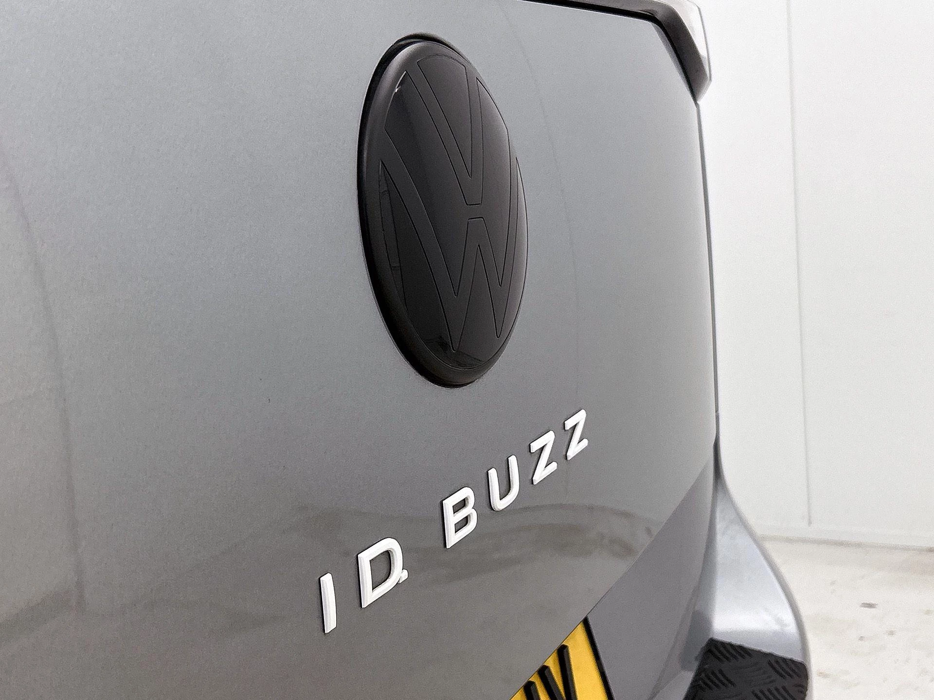Volkswagen ID. Buzz Cargo Bulli edition 79 kWh 4MOTION 340PK