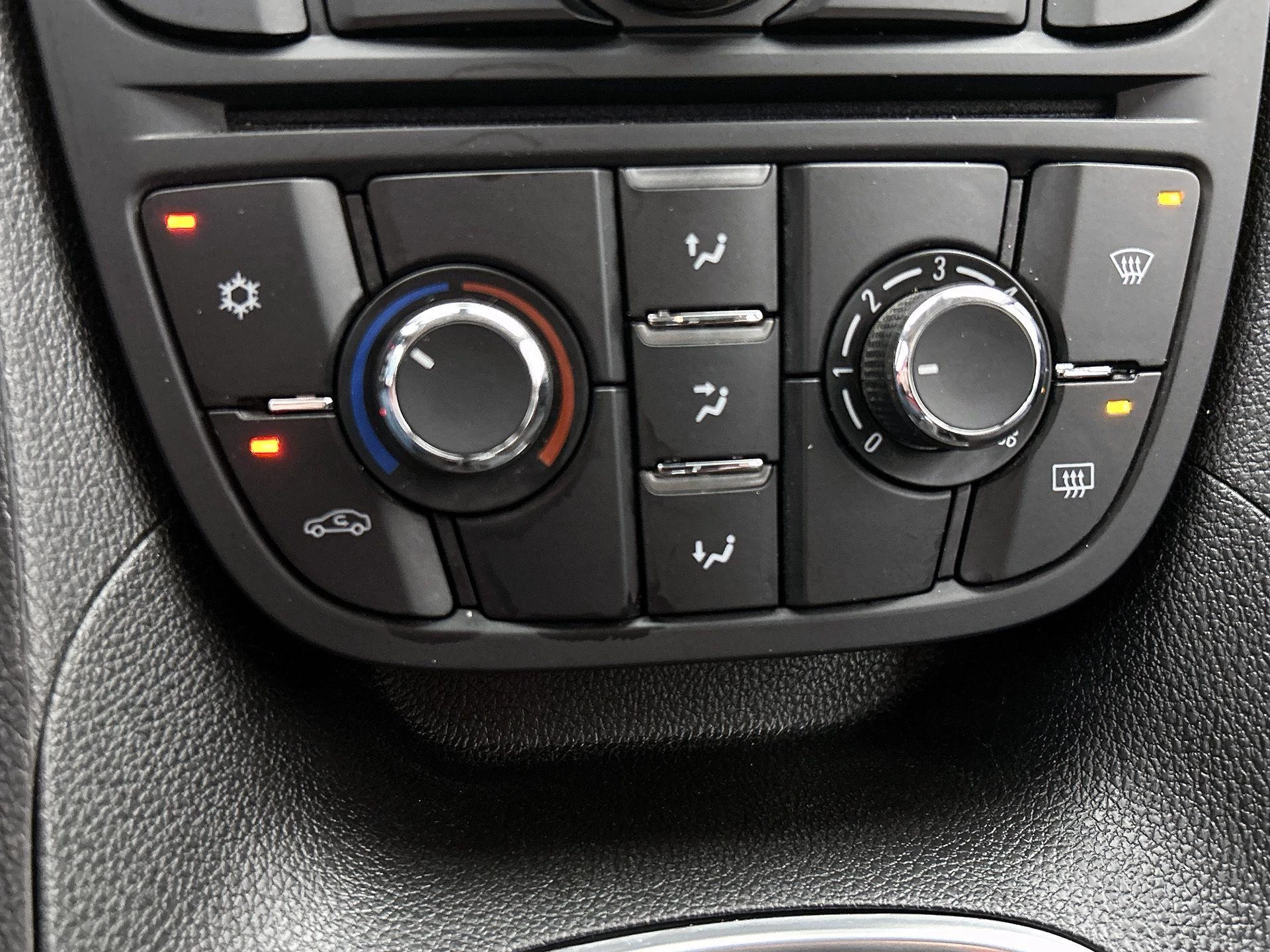 Opel-Meriva-image-23