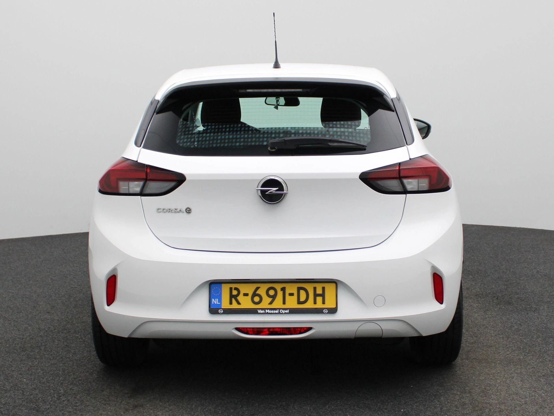 Opel-Corsa-e-image-4