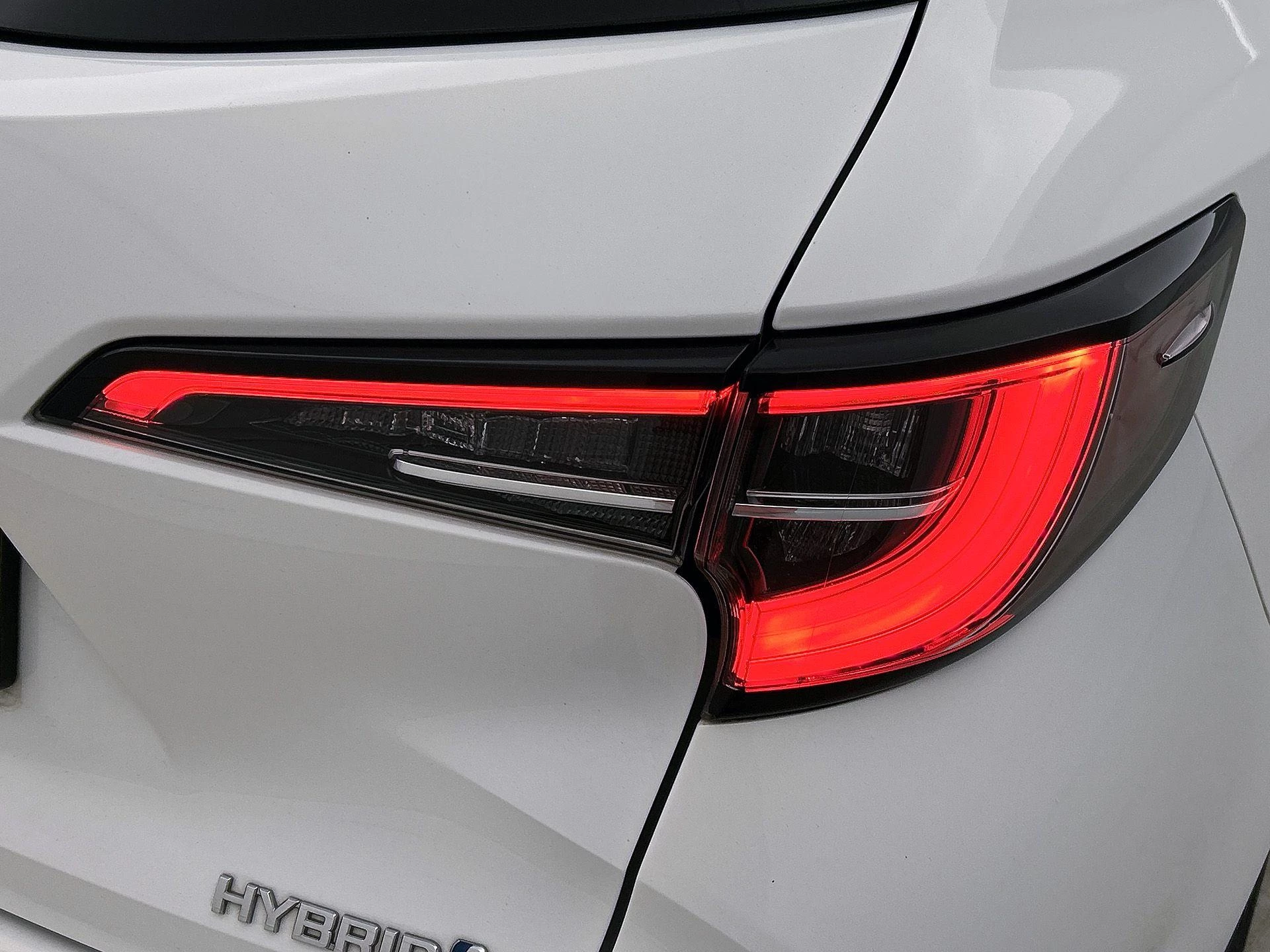 Toyota-Corolla Touring Sports-image-15
