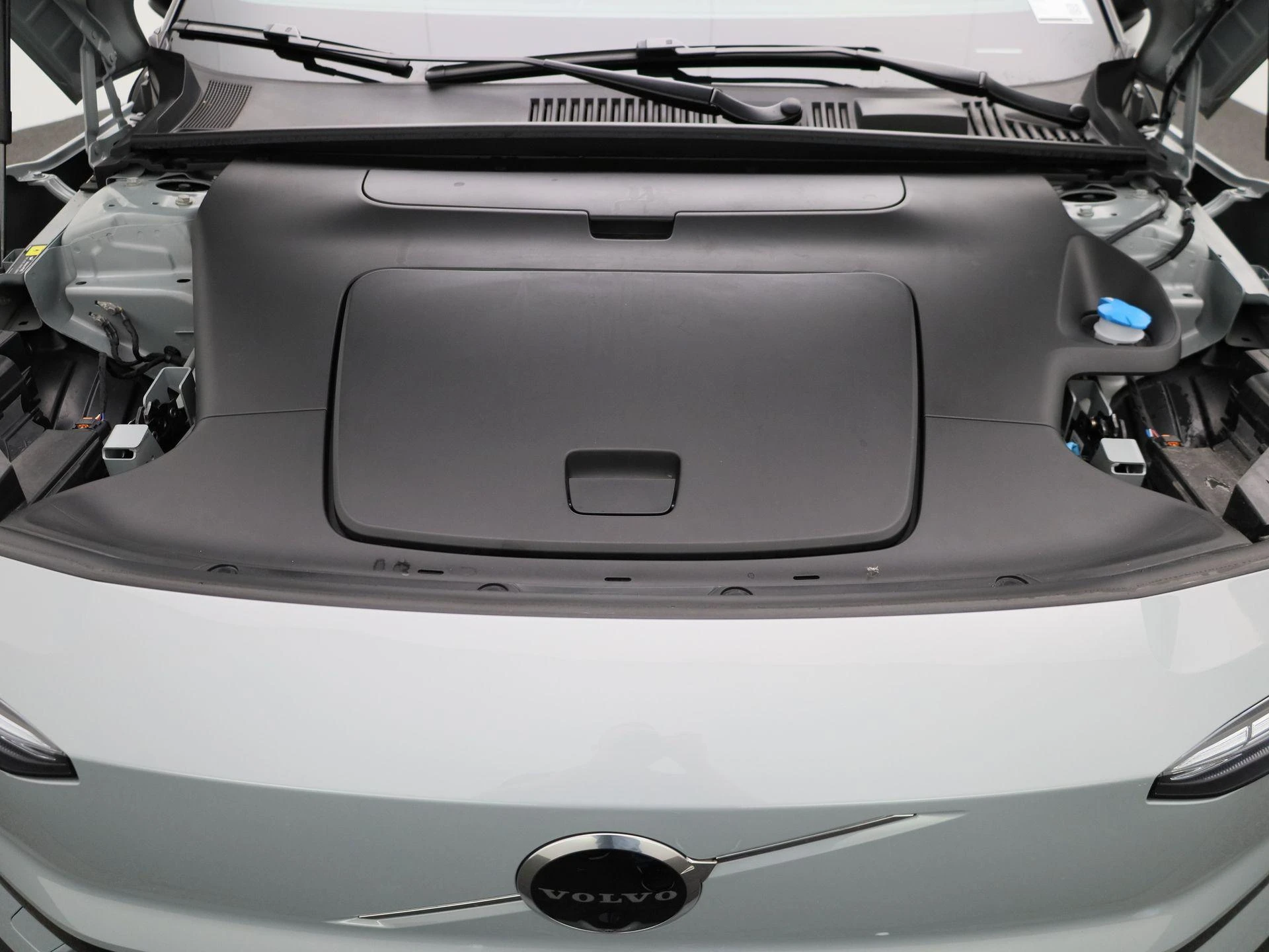 Volvo-EX30-image-37