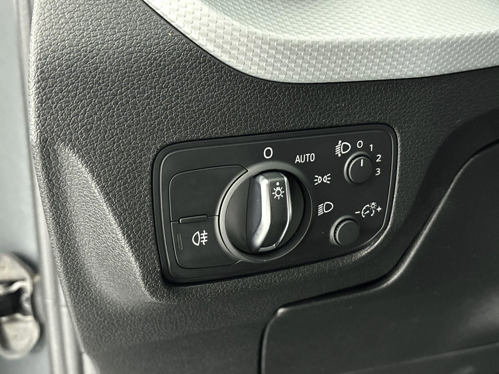 Audi-Q2-image-17