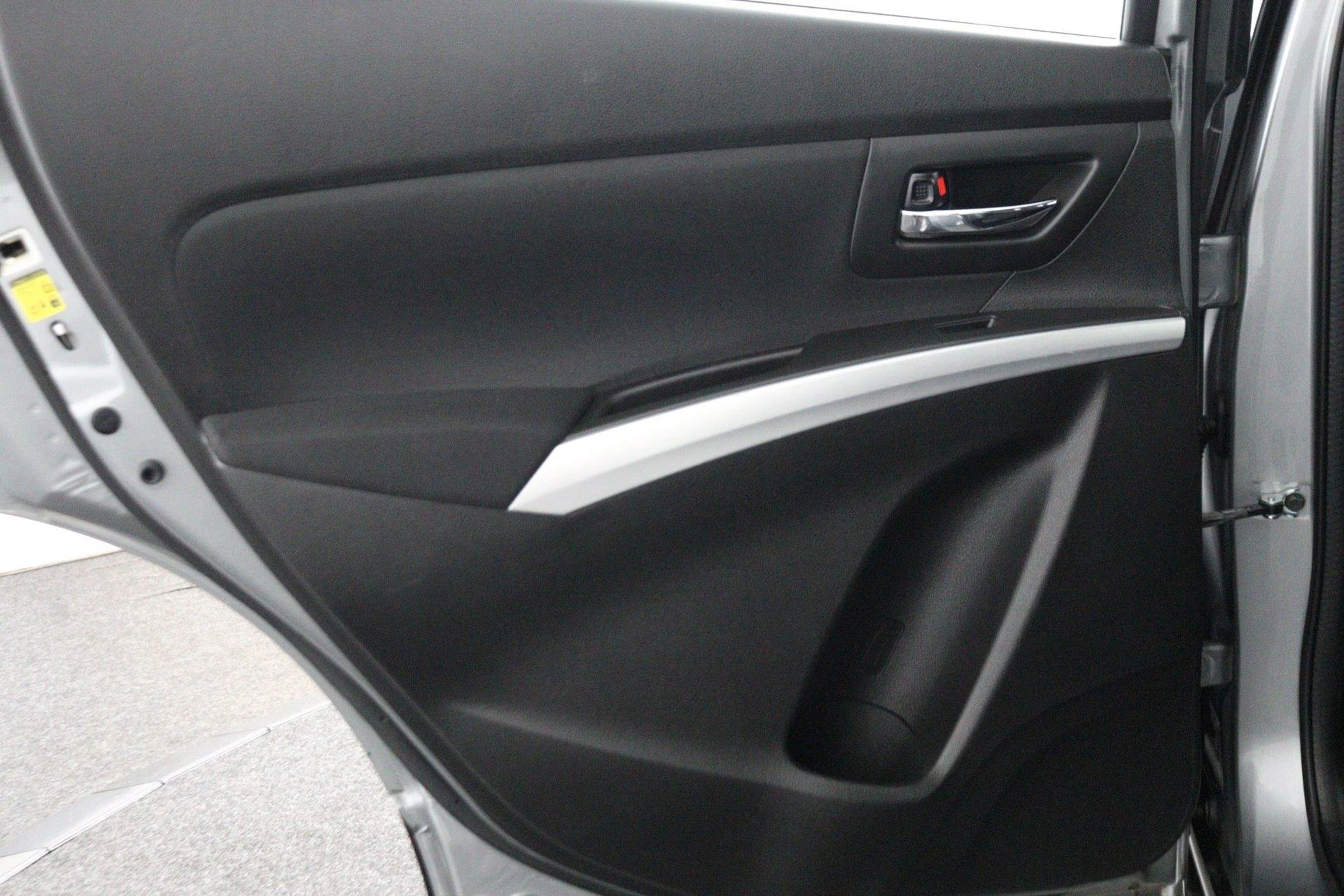 Suzuki-S-Cross-image-35