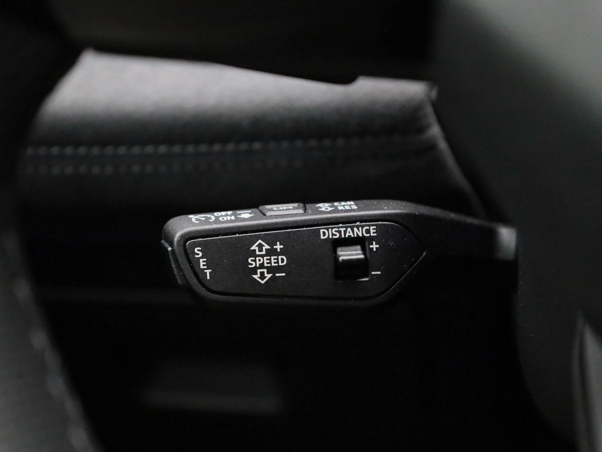 Audi-Q6 e-tron-image-18