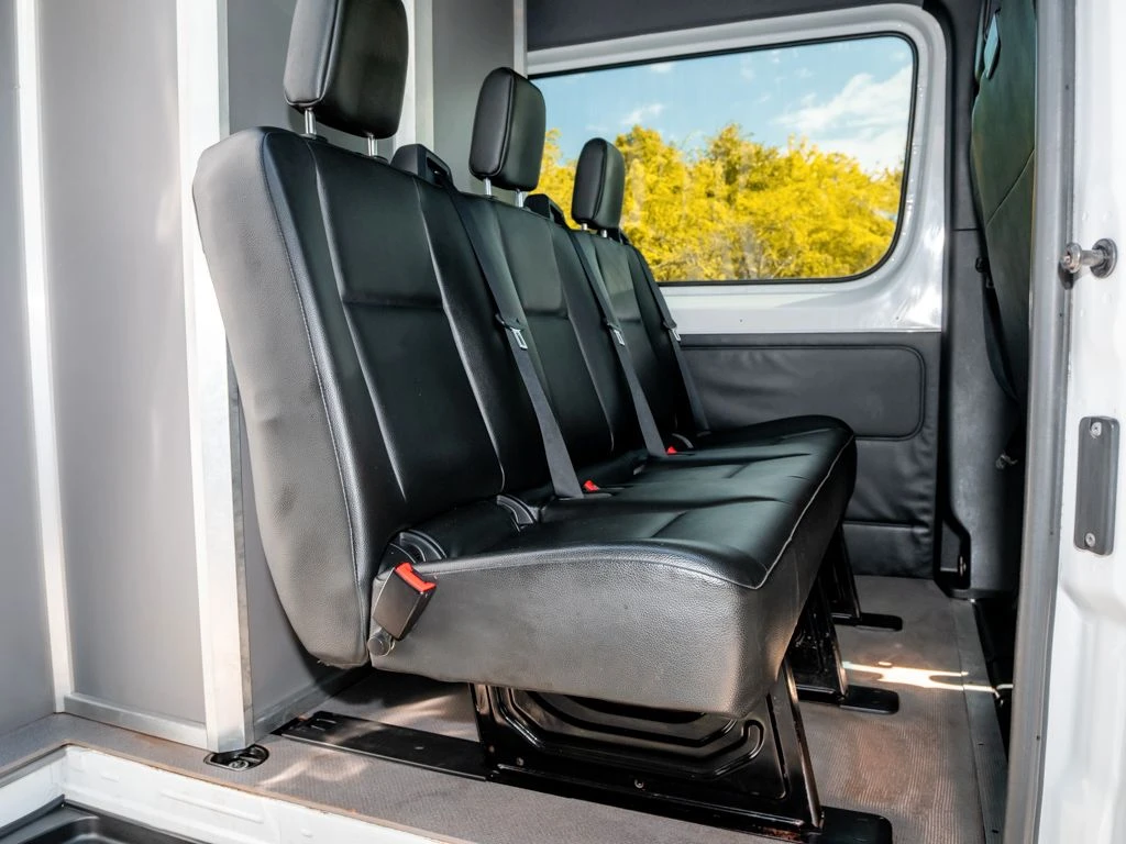 Mercedes-Benz-Sprinter 317-image-12