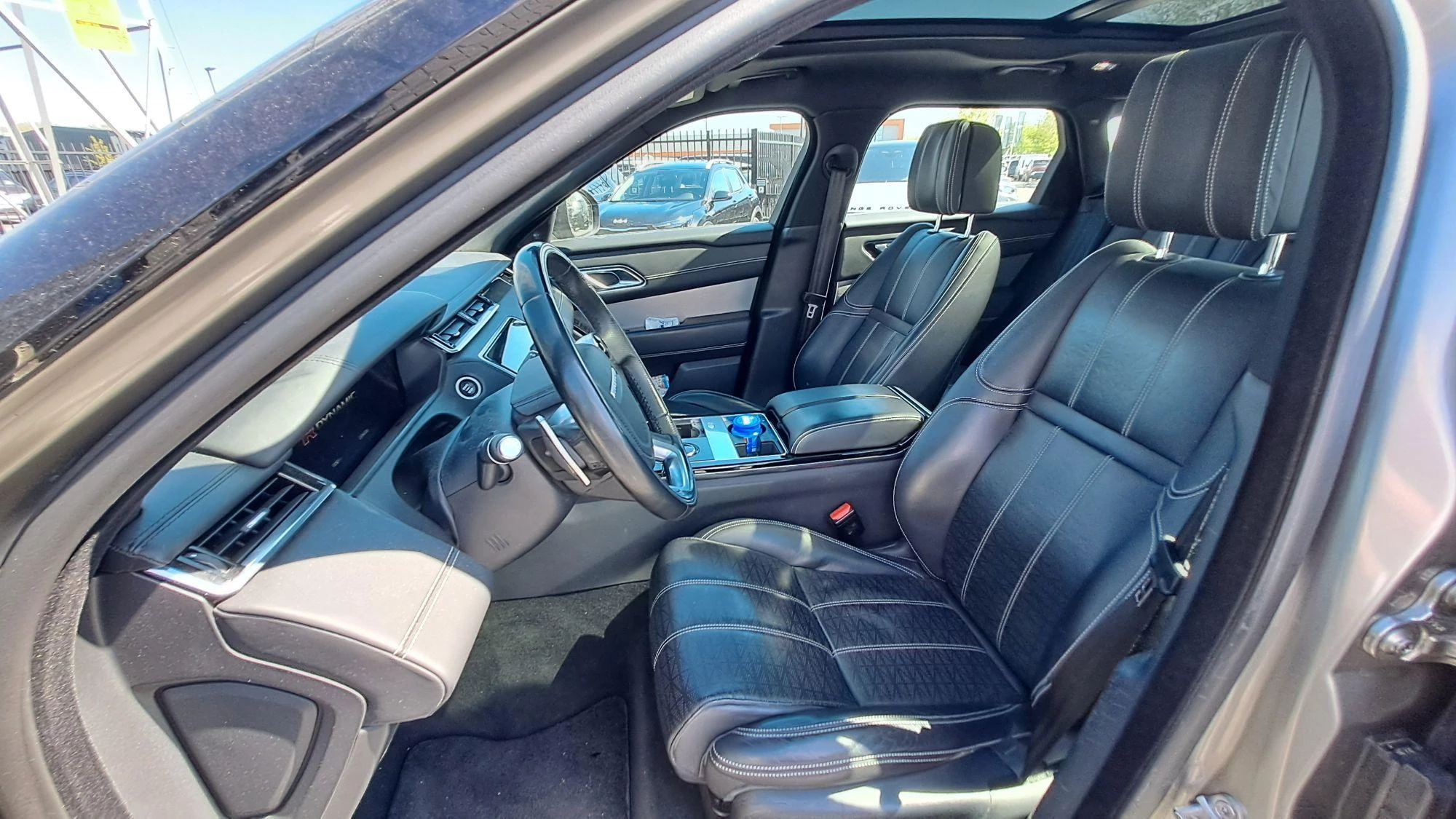 Land Rover Range Rover Velar 2.0 P250 Turbo AWD R-Dynamic HSE