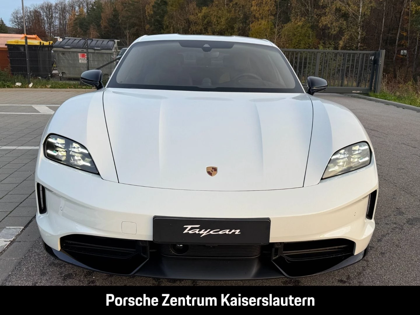 Porsche Taycan 4 Black Edition HA-Lenkung InnoDrive LED black edition