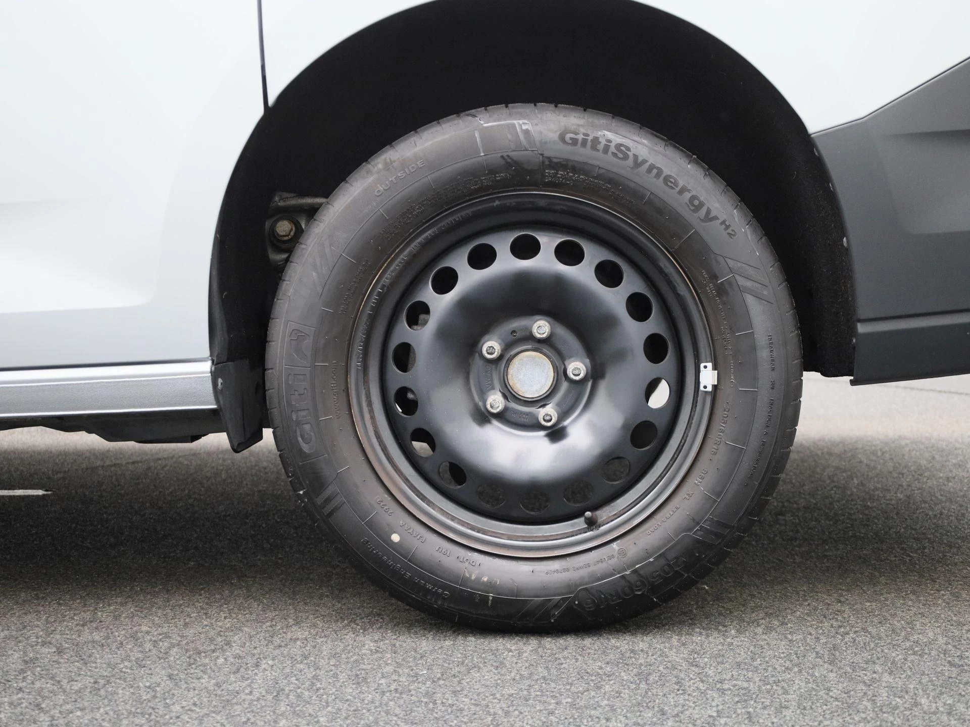 Volkswagen-Caddy-image-19