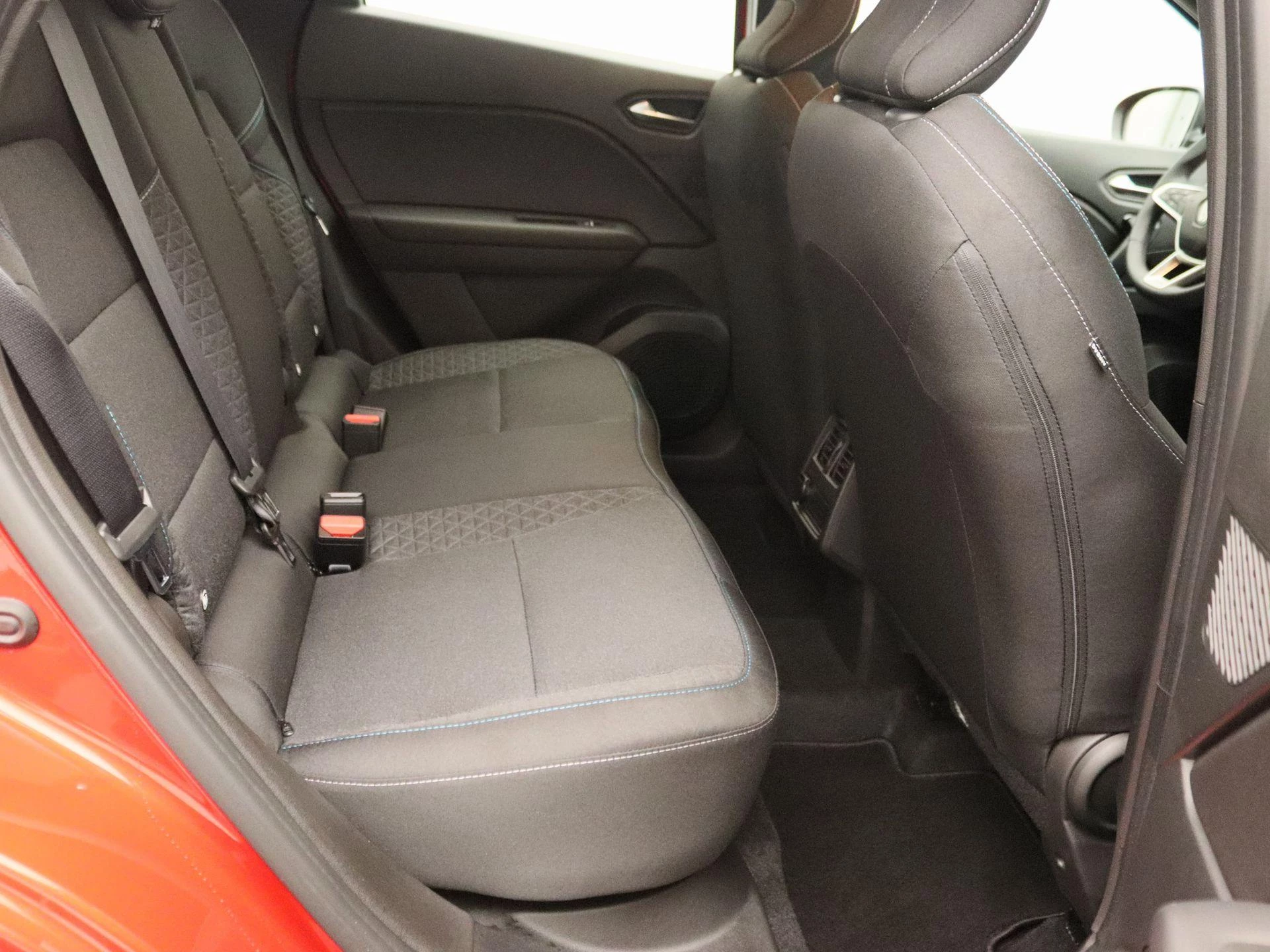 Renault-Captur-image-24